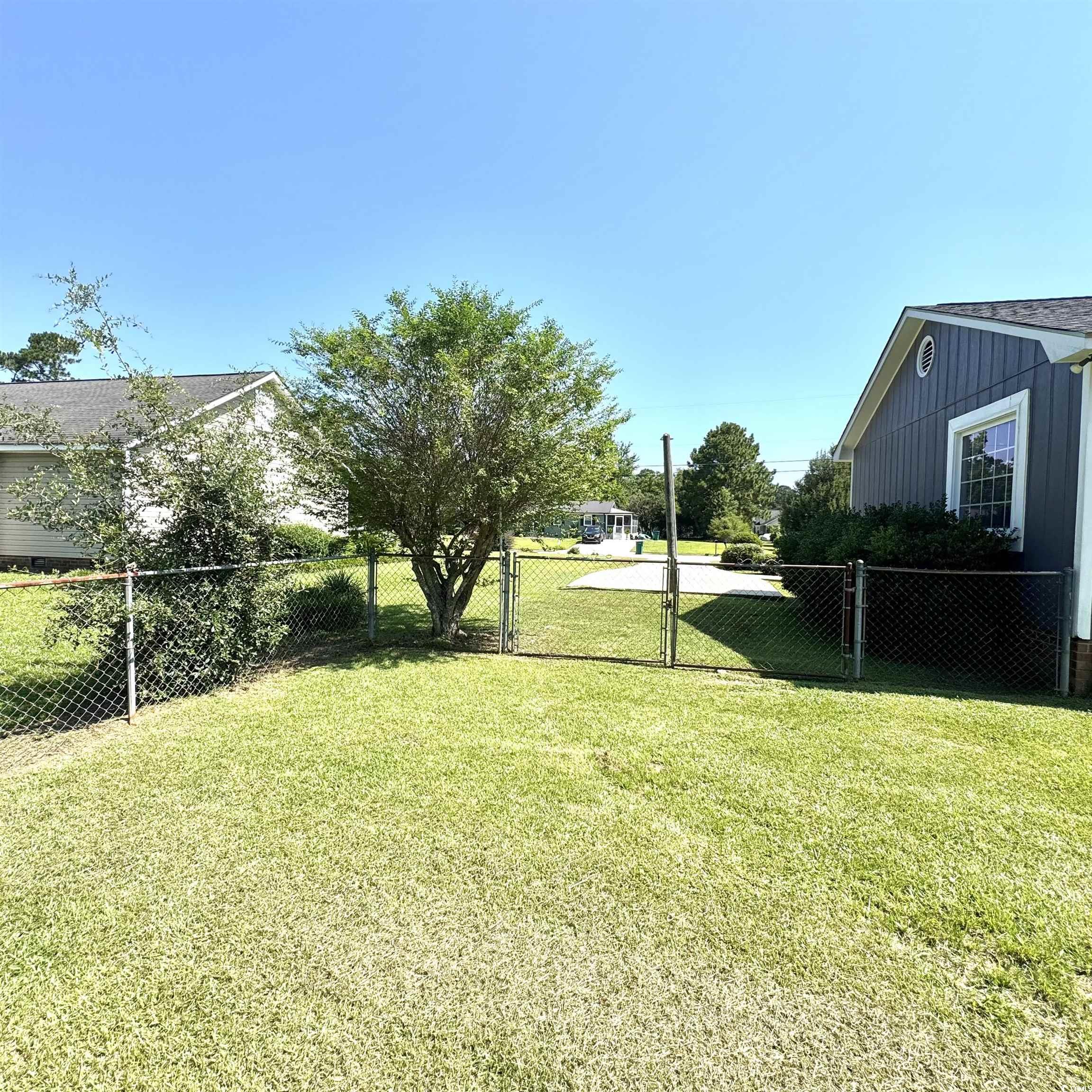 328 Wisteria Ave.