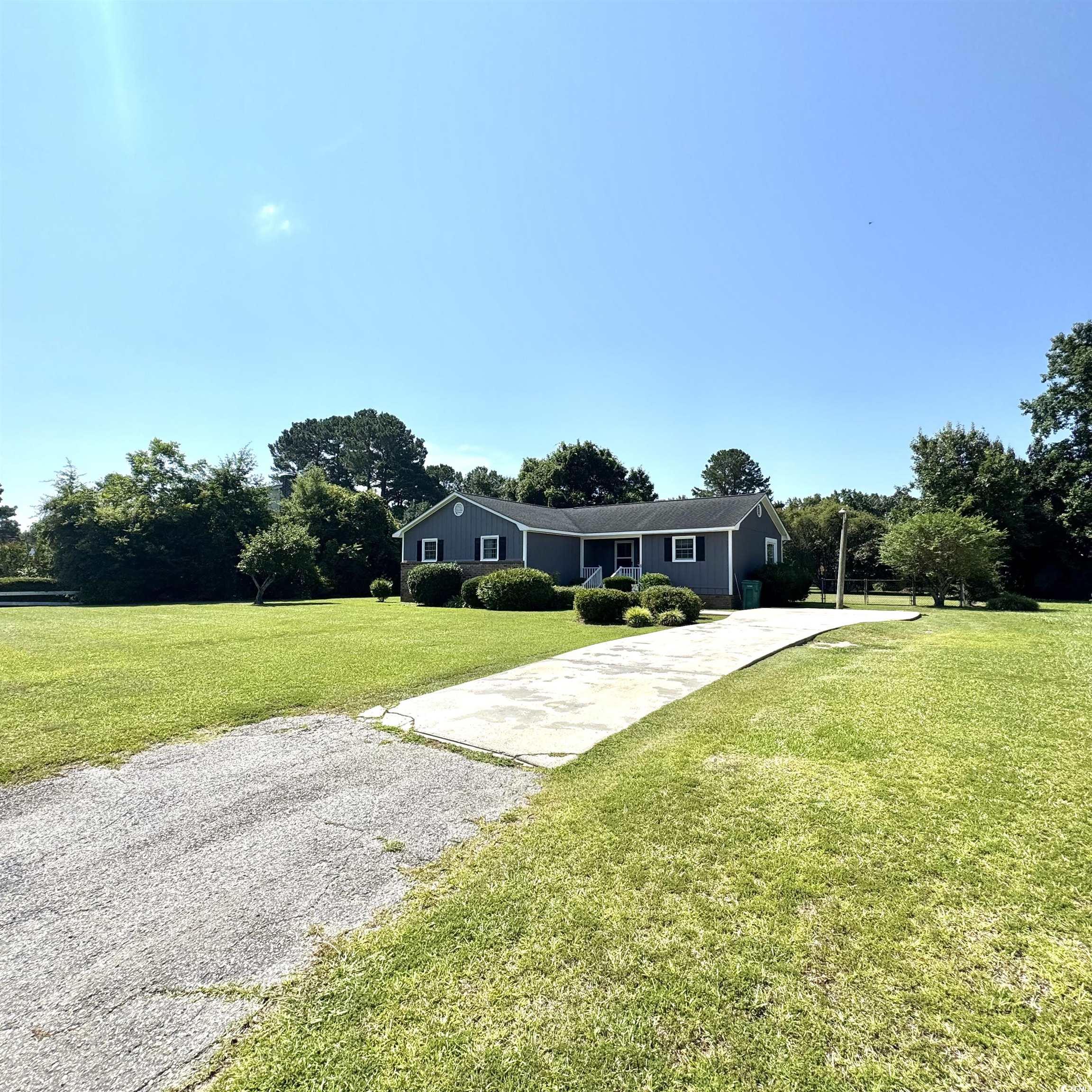 328 Wisteria Ave.