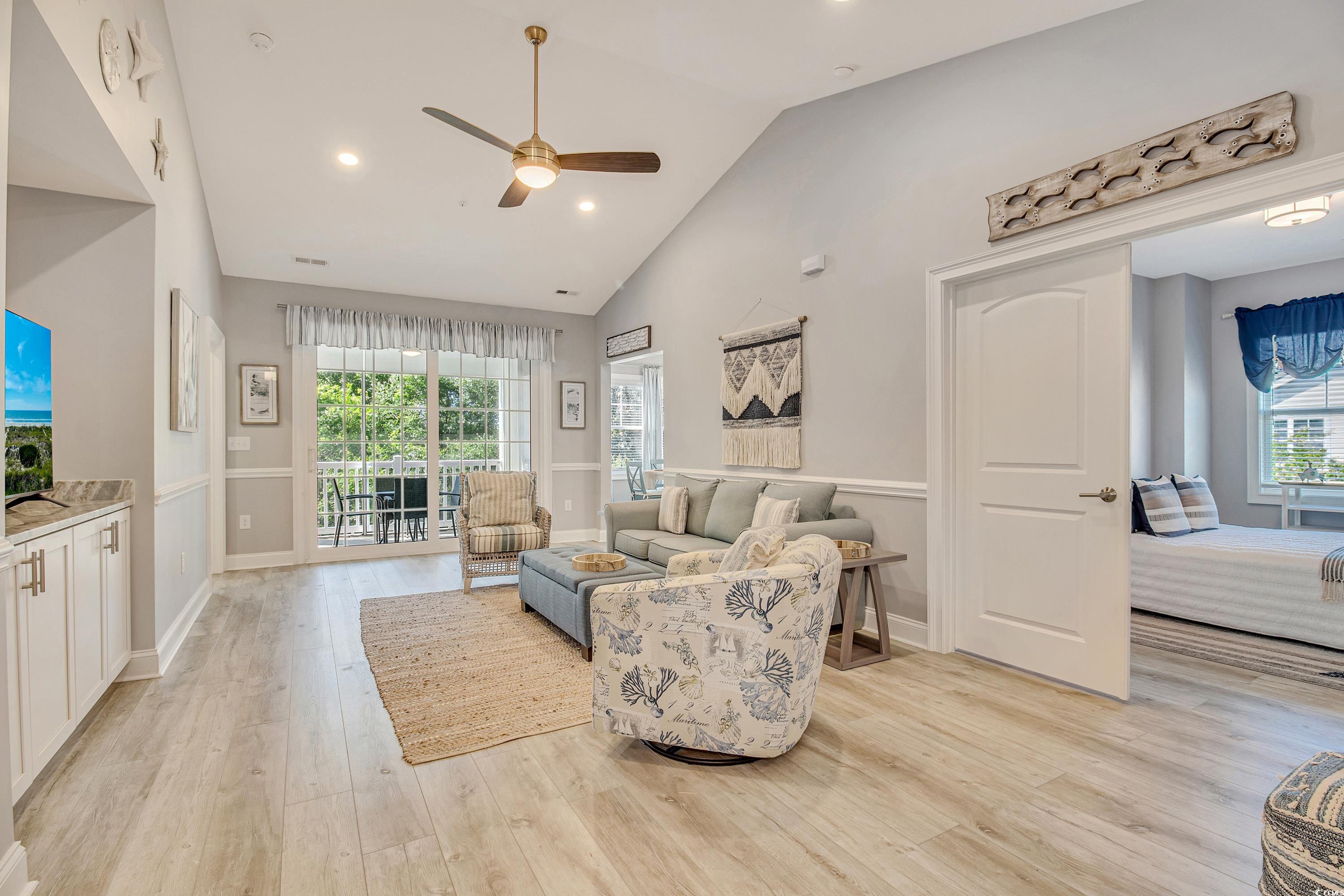 6203 Catalina Dr. 935