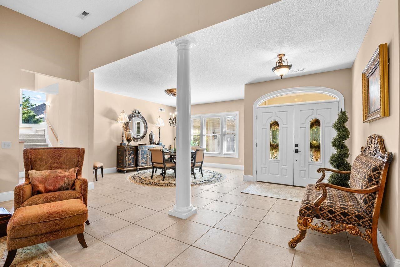 815 Bentley Ln.