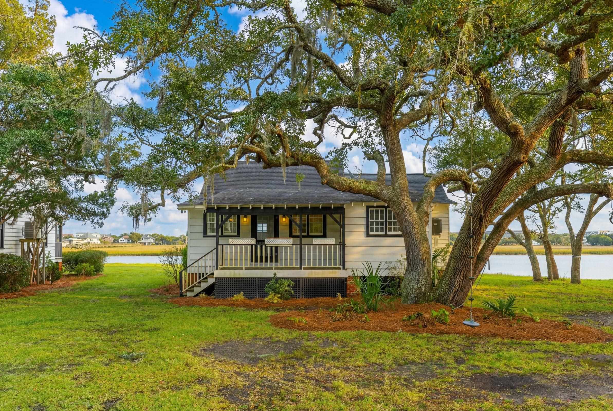 44 Hook Dr.