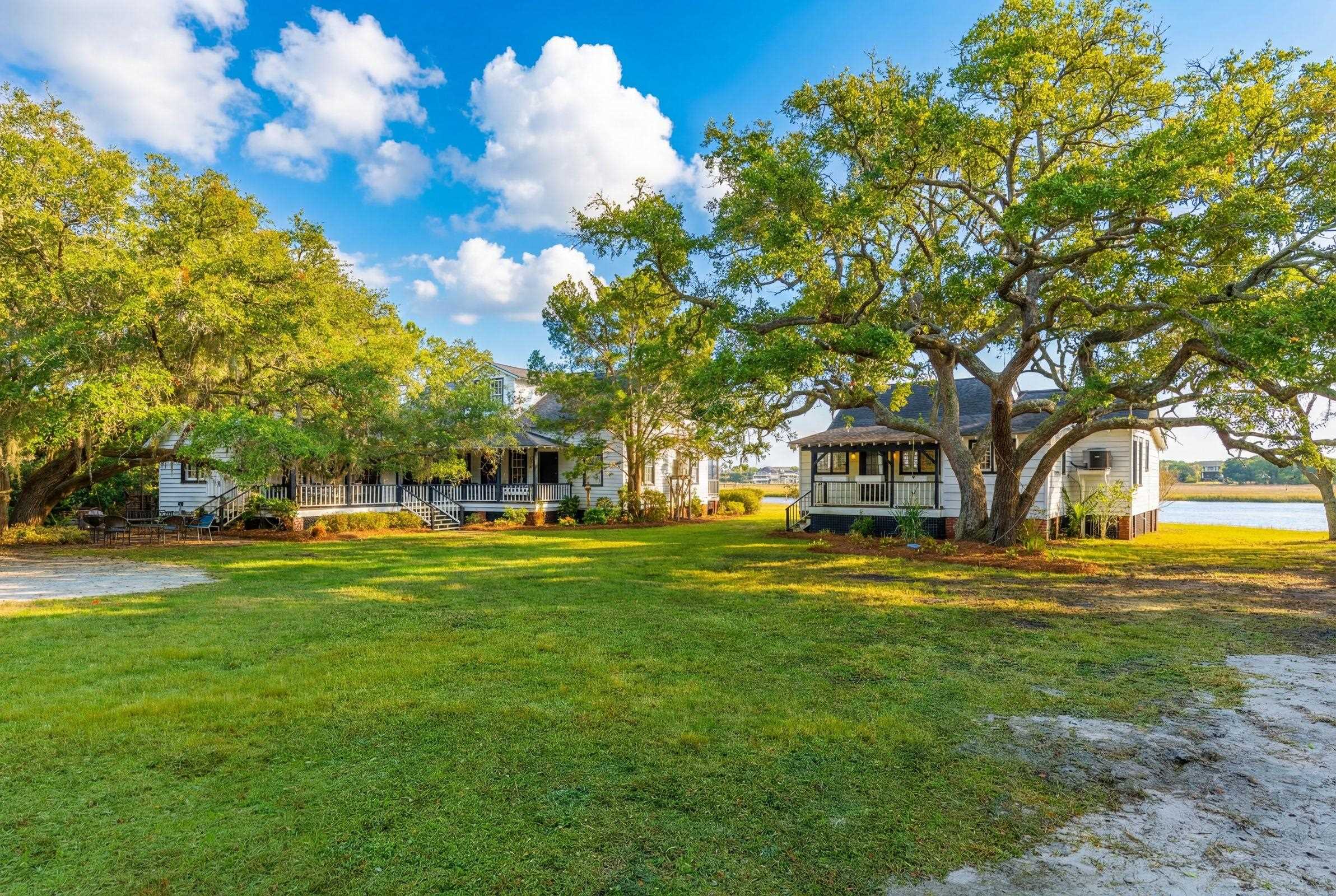 44 Hook Dr.