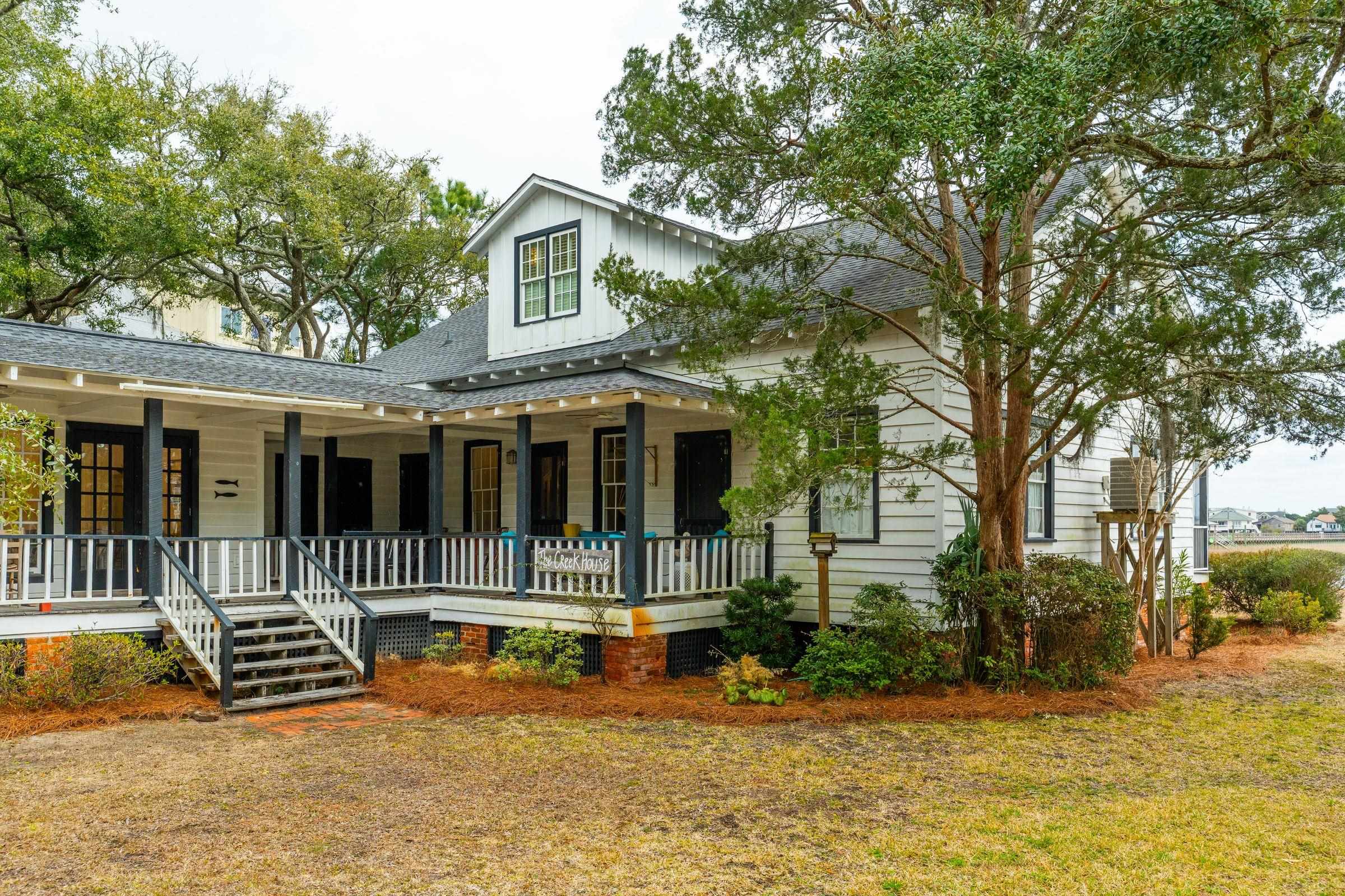 44 Hook Dr.