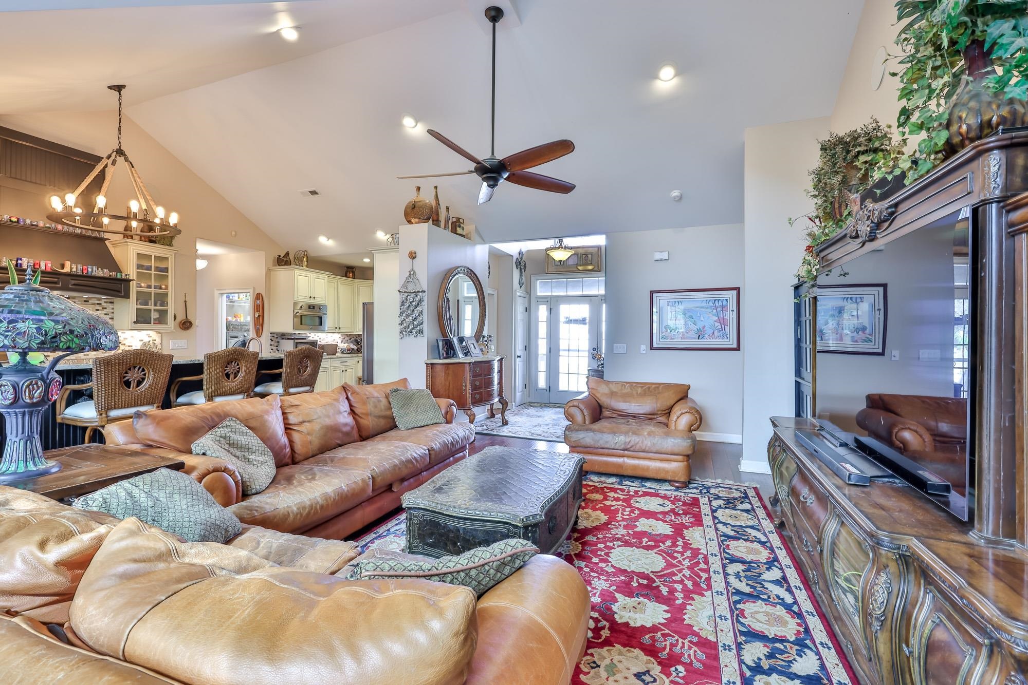 815 S Willow Dr.