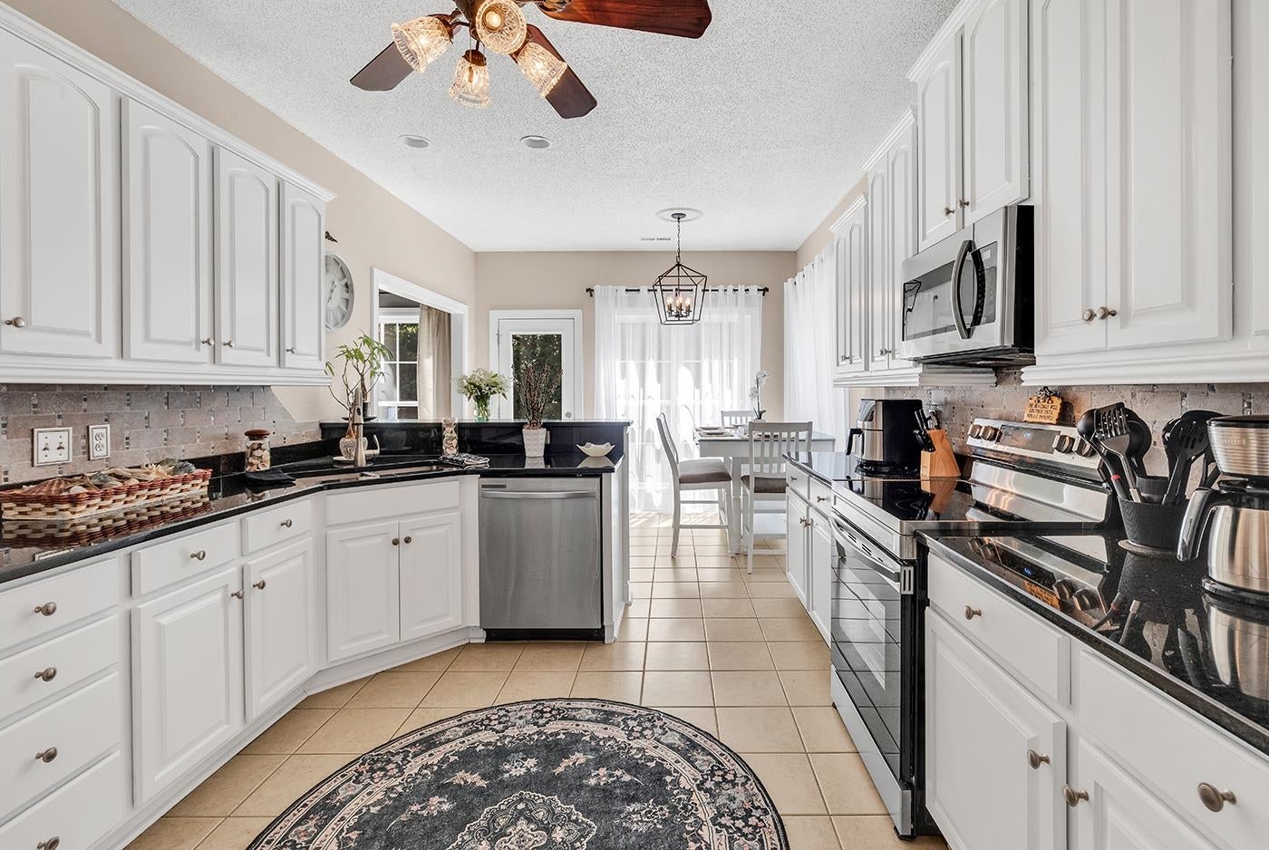 3004 Waterbury Ln.