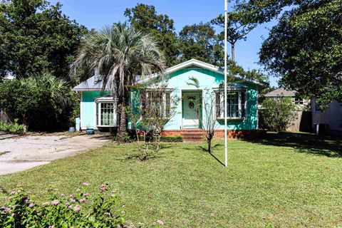 A home in Surfside Beach