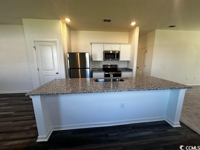 645 Castillo Dr.