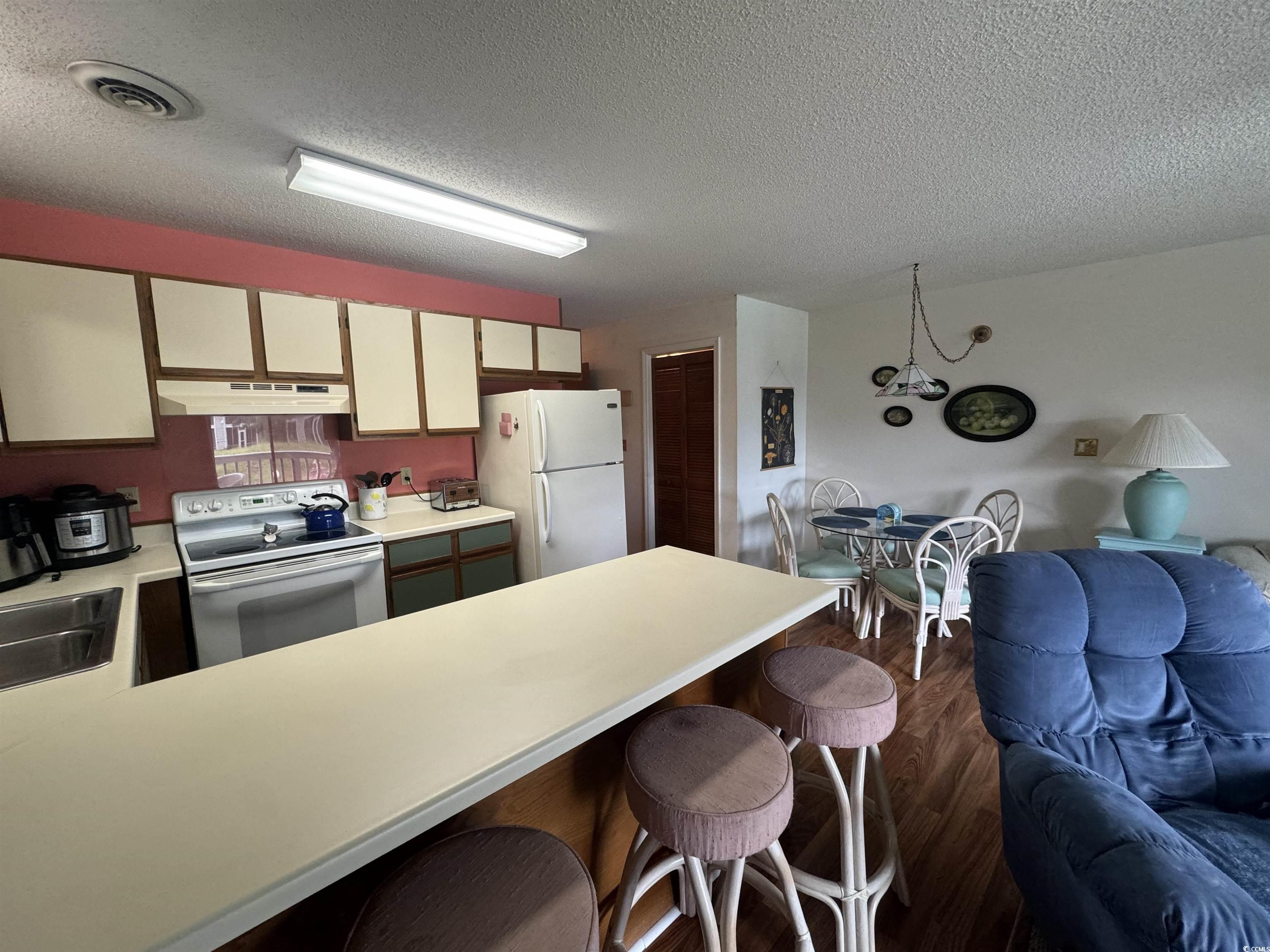 Photo 5 of 21 of 3700 Golf Colony Lane 25-M condo