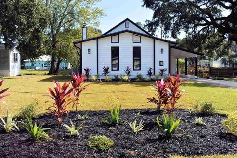 A home in Pawleys Island