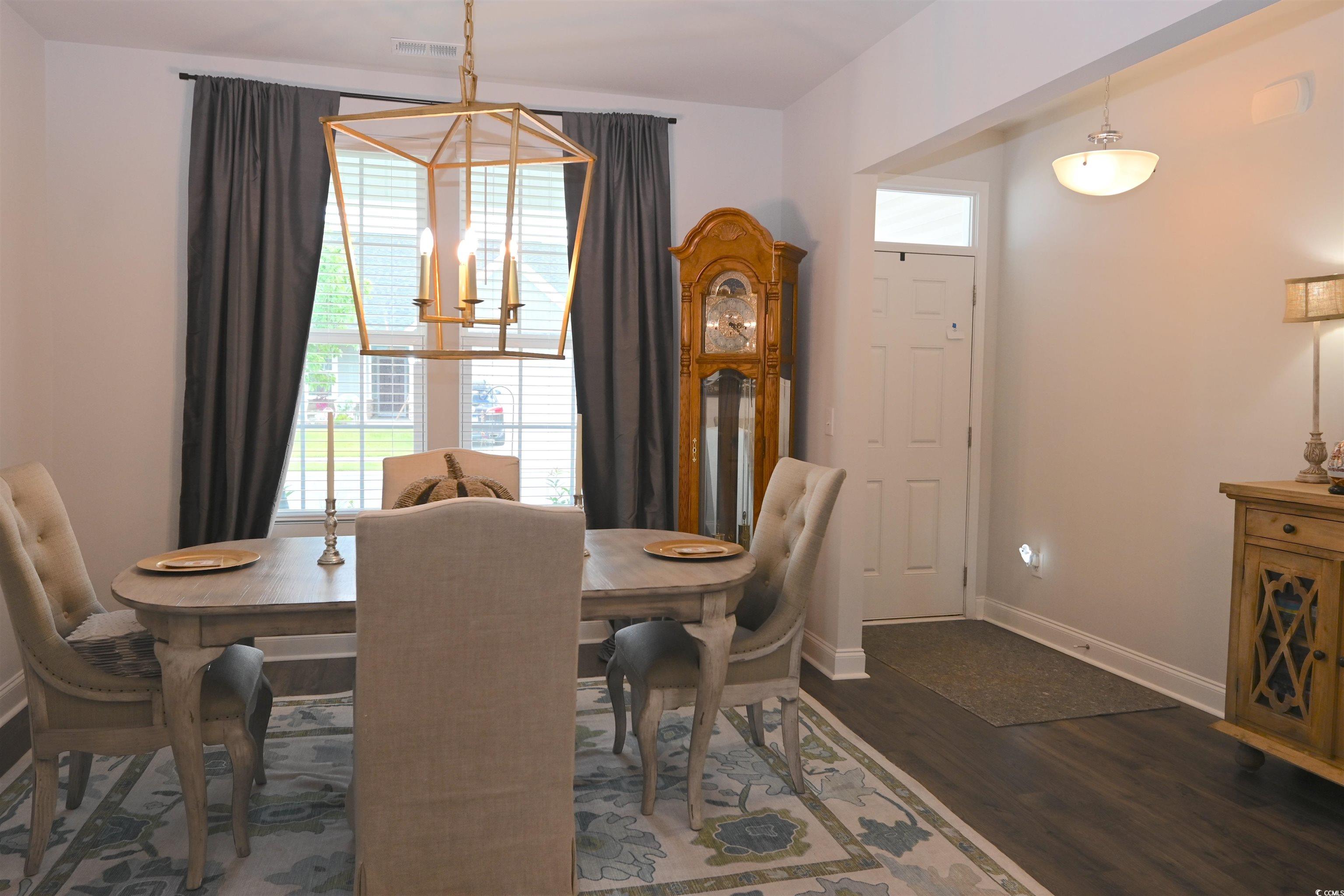2464 Campton Loop