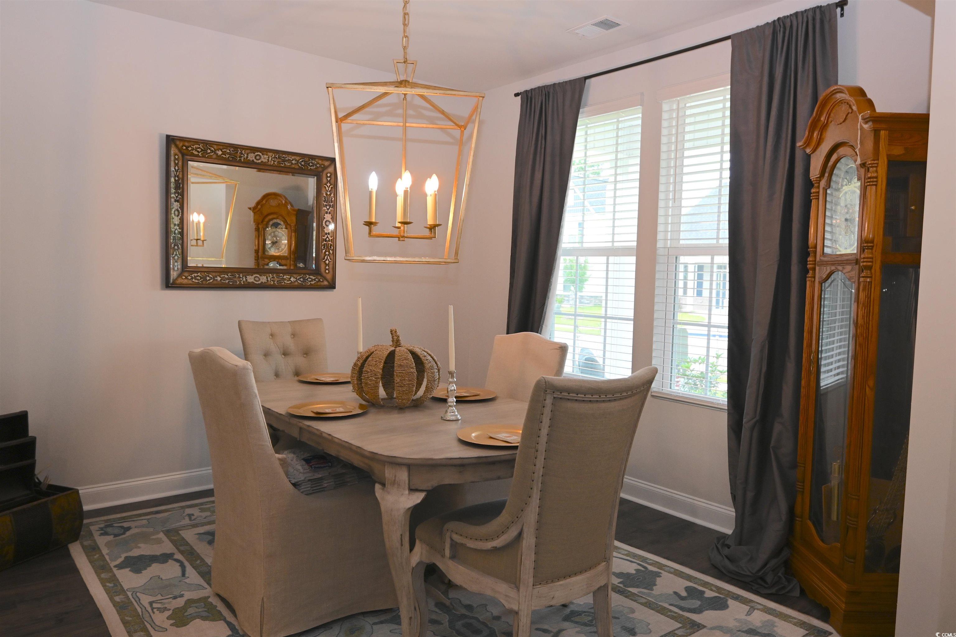2464 Campton Loop