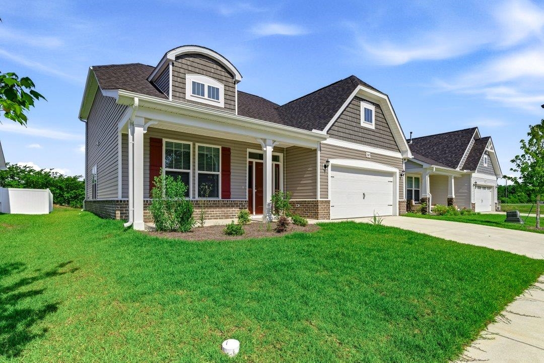 3025 Spain Ln.