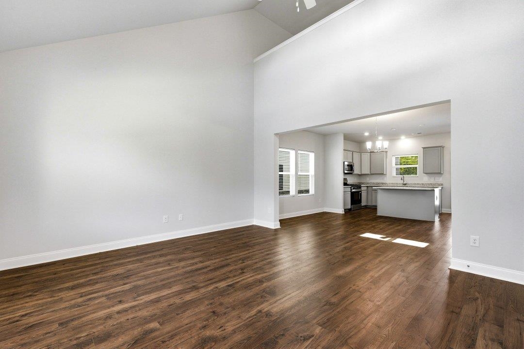 3025 Spain Ln.