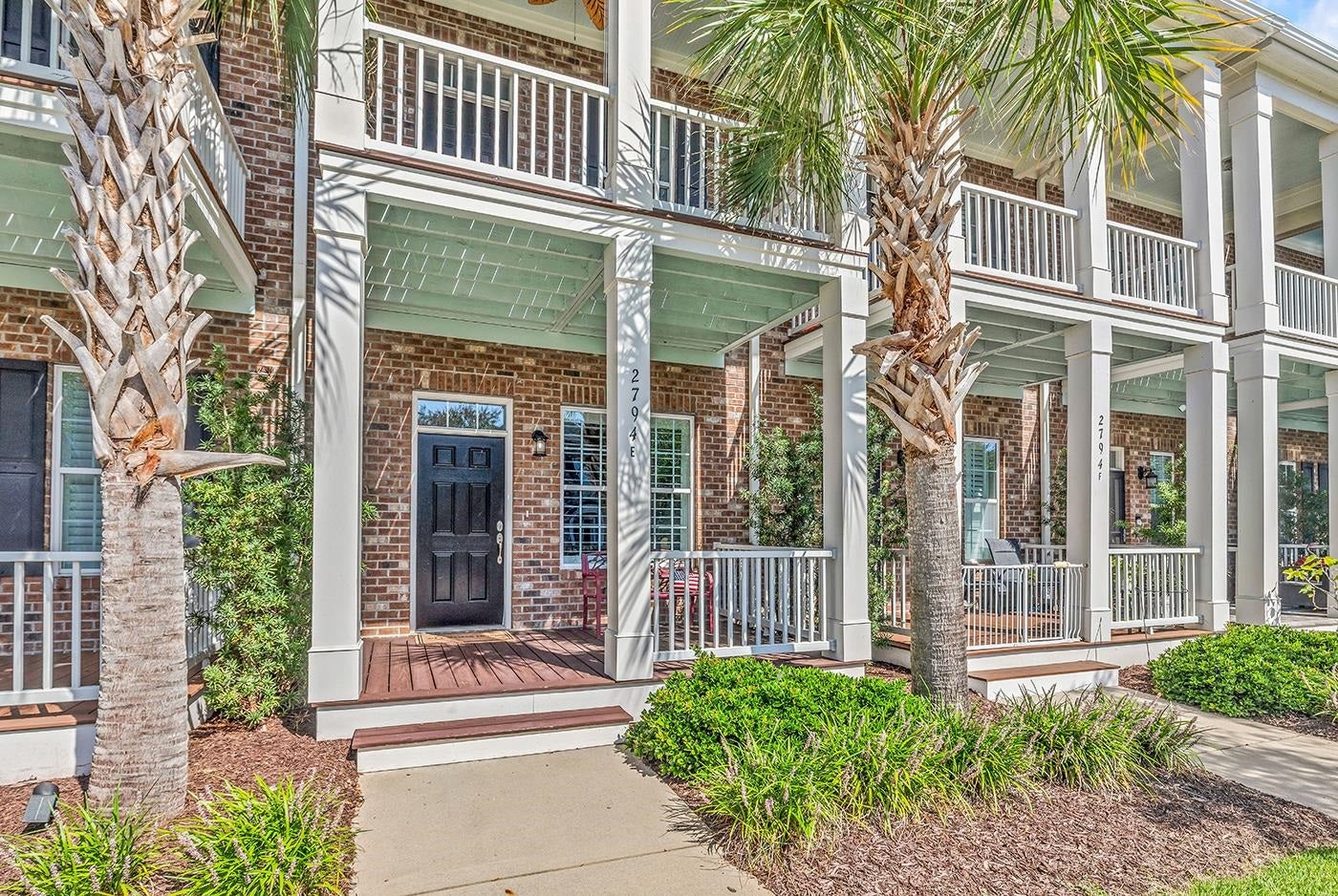 2794 Howard Ave. E