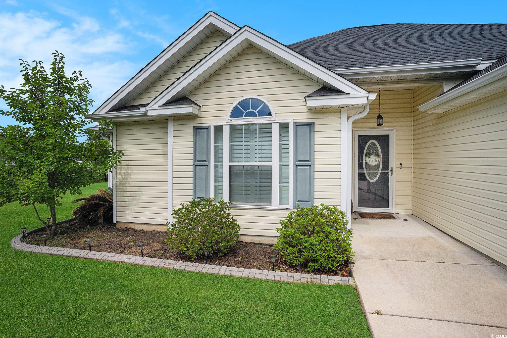 280 MacArthur Dr.
