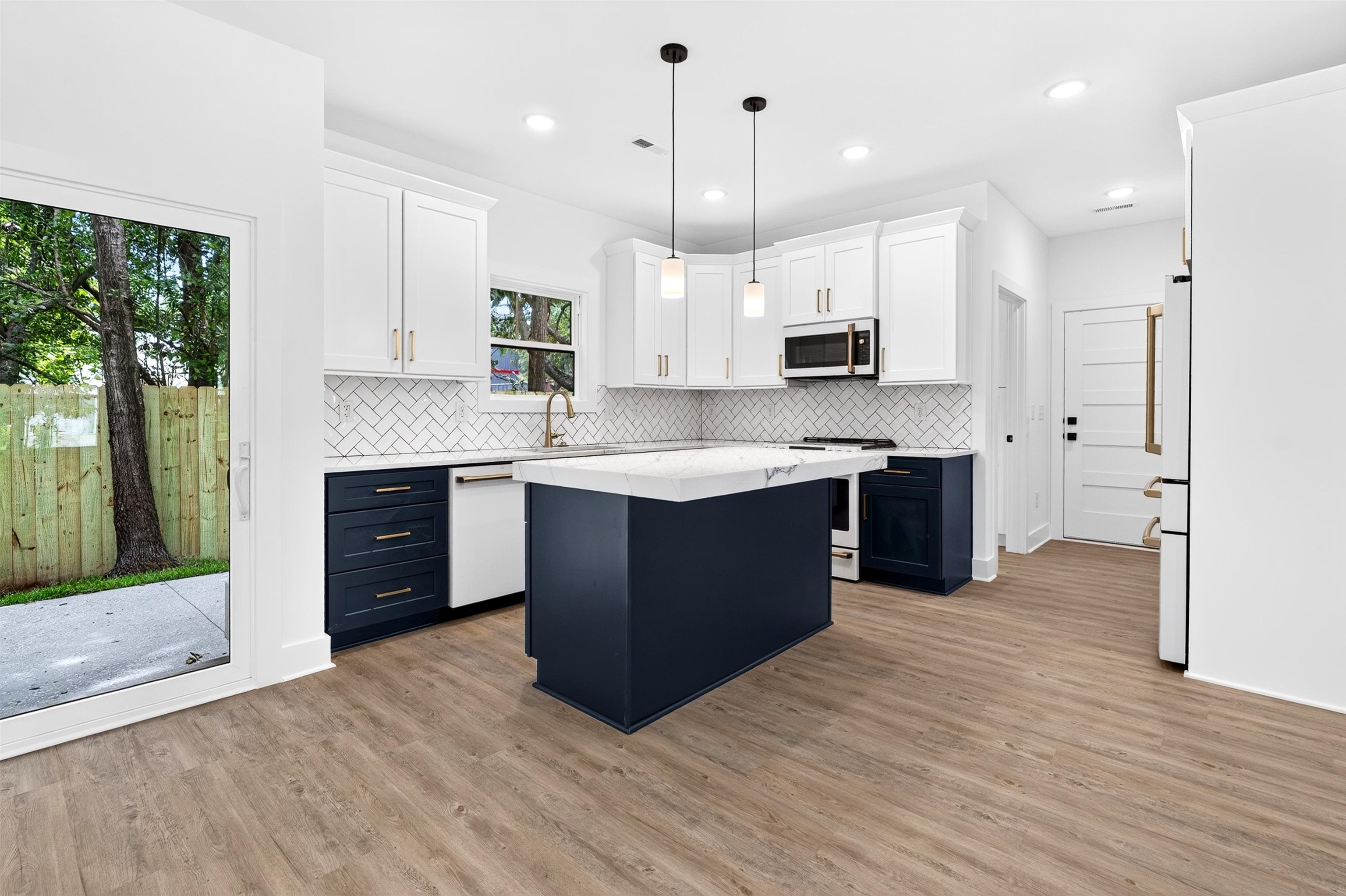 359 Sea Marsh Ave.