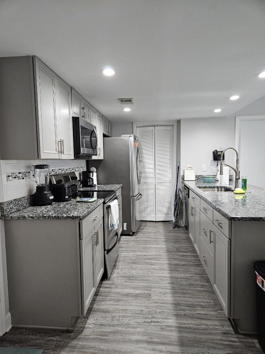 5905 South Kings Hwy. 4112