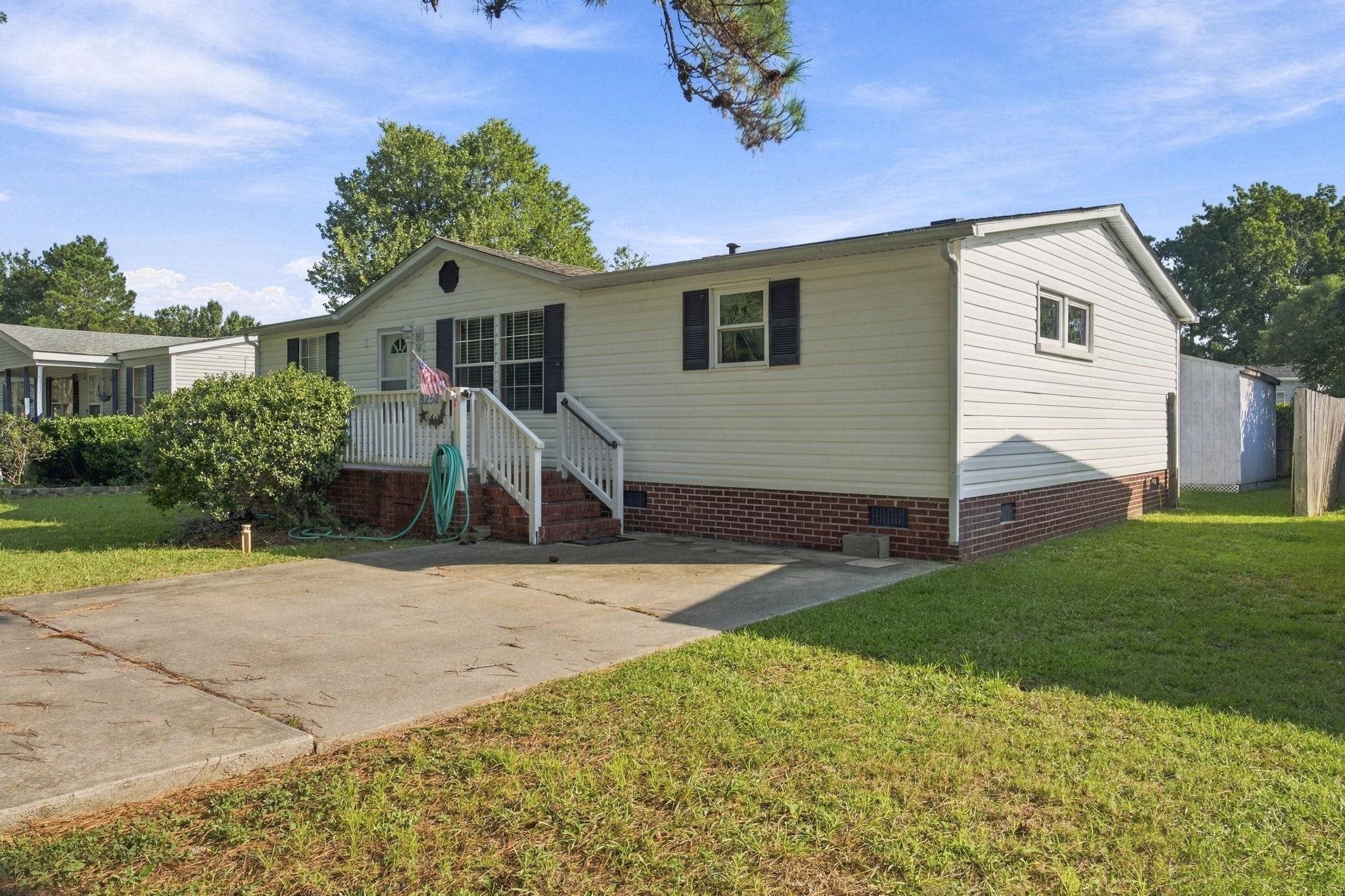 3252 Lyndon Dr.
