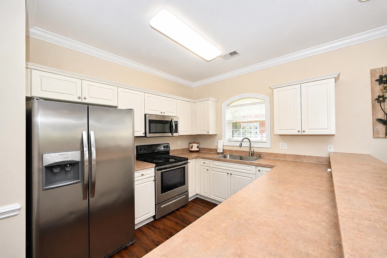 4140 Hibiscus Dr. 101