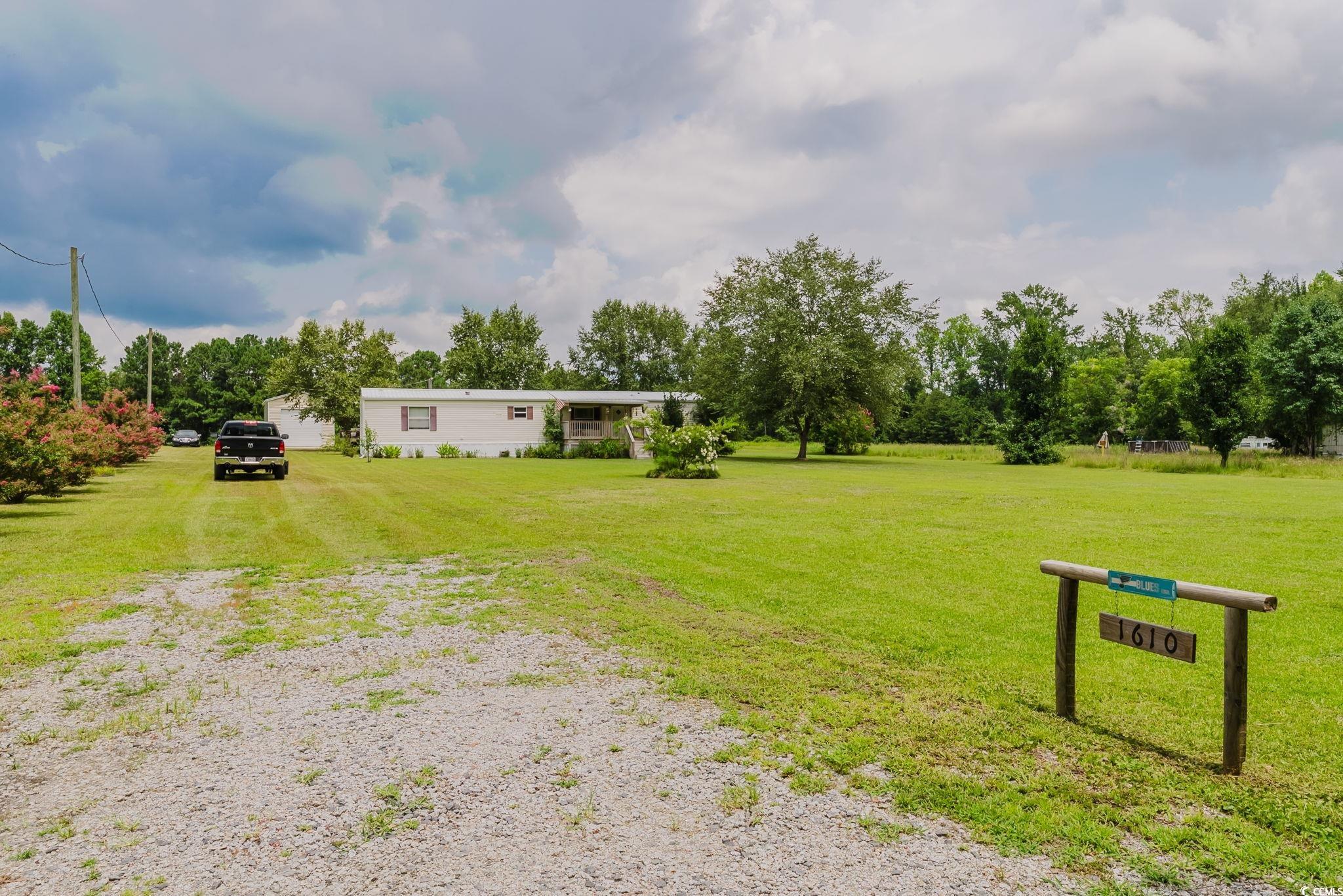 1610 Family Ln.