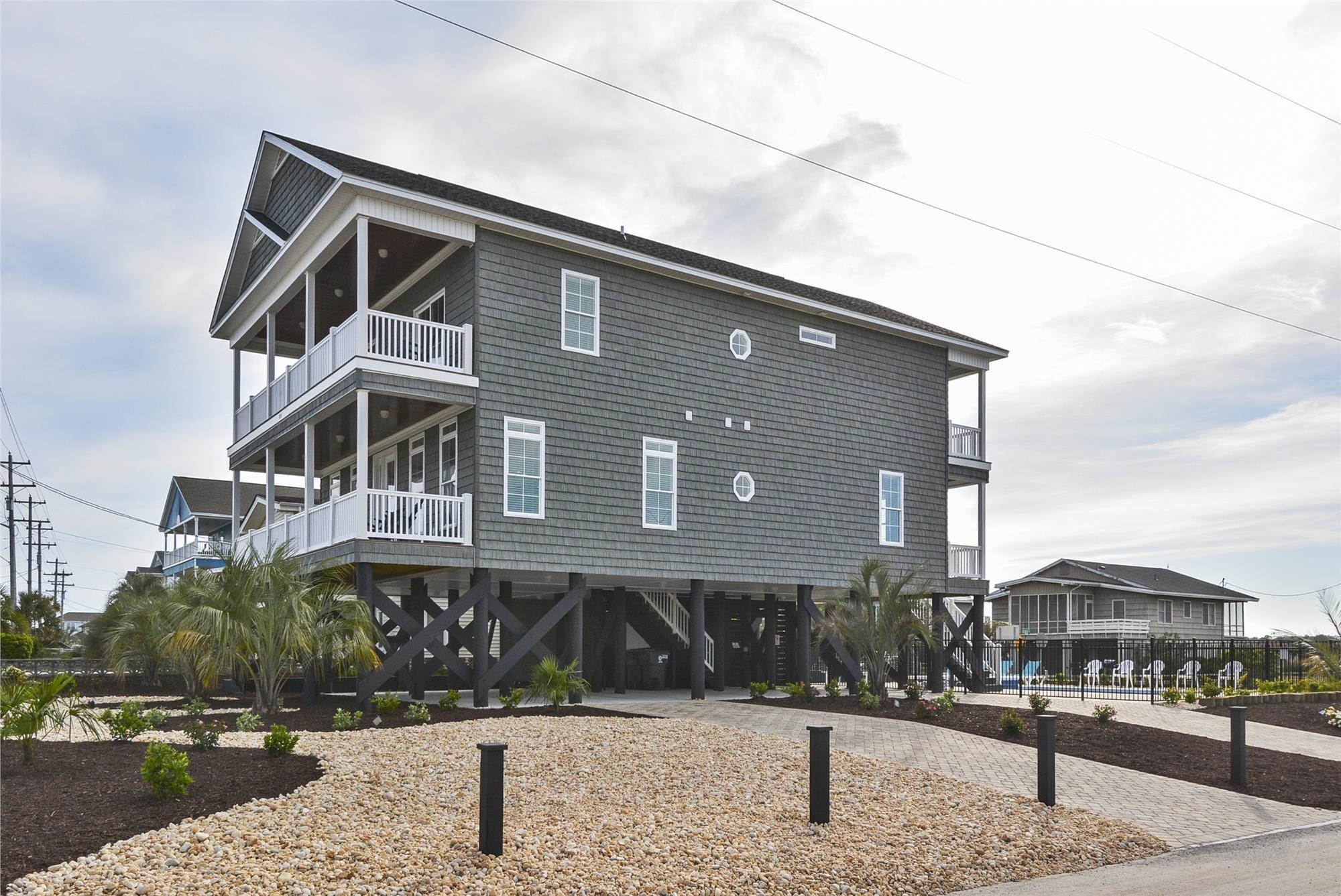 804 S Waccamaw Dr.