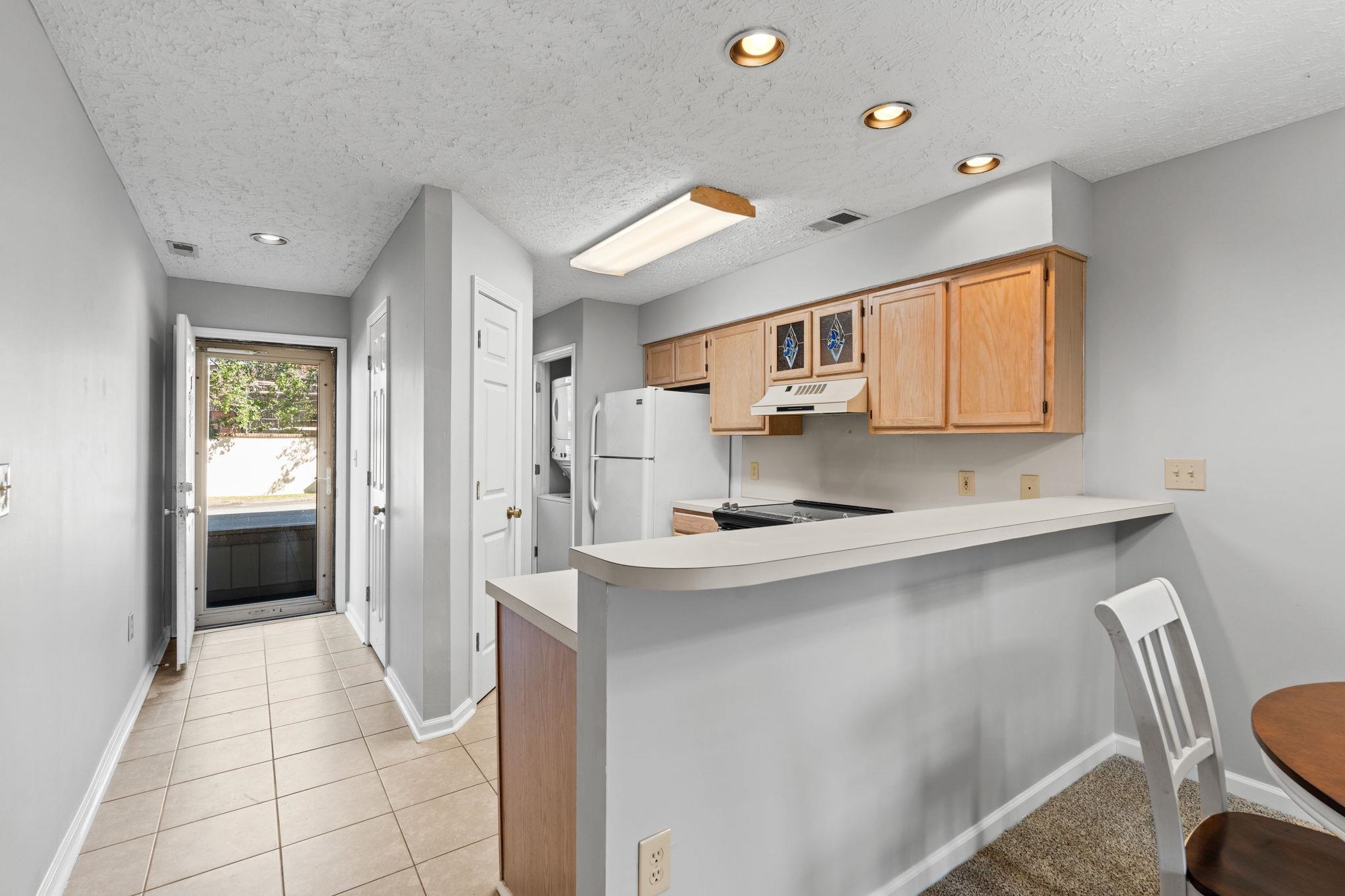 4101 Pinehurst Circle AA2