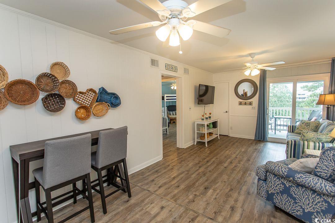 401 N Hillside Dr. #3M