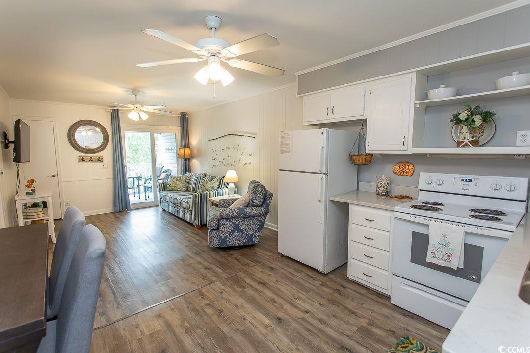 401 N Hillside Dr. #3M