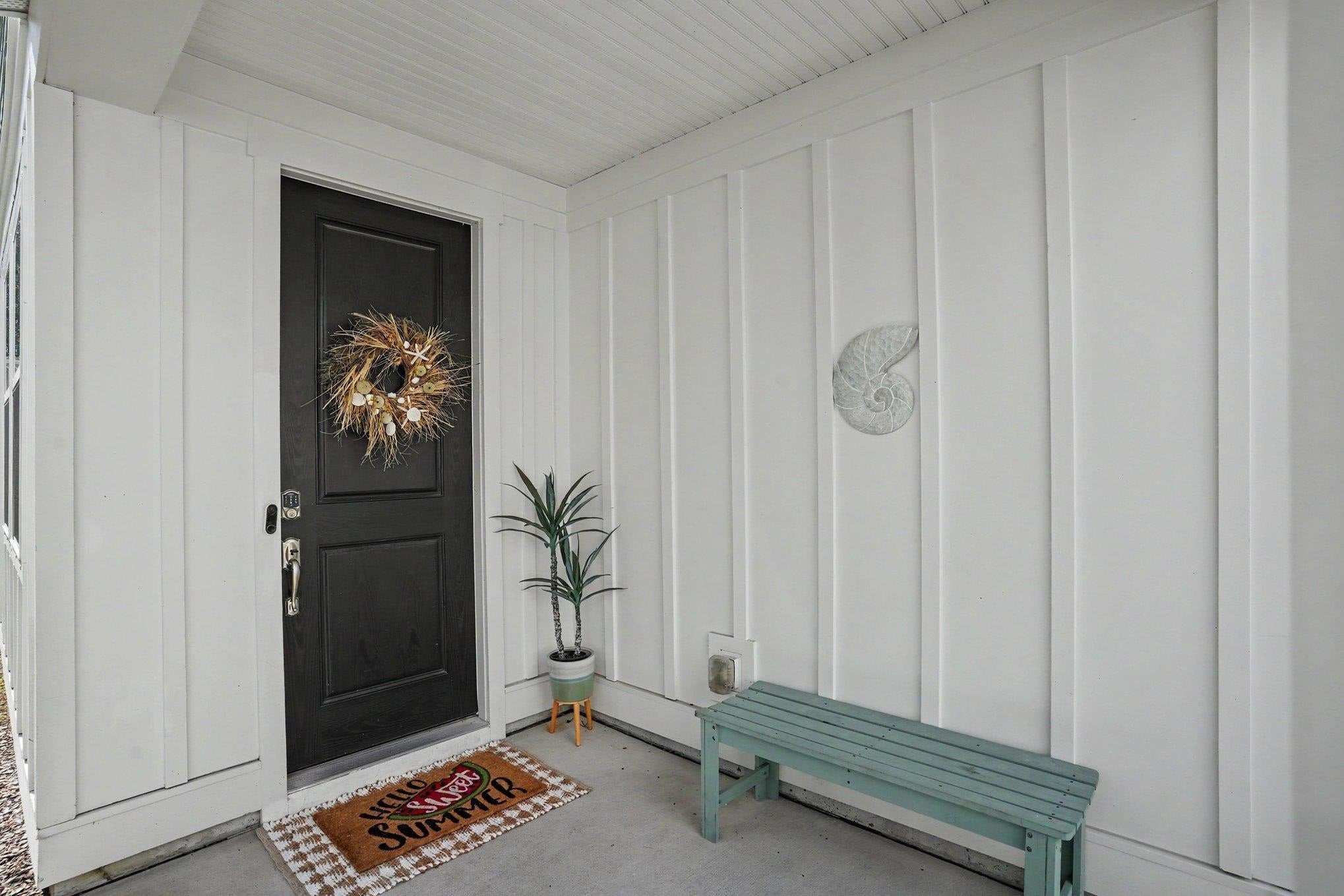 4736 Seclusion Ln.