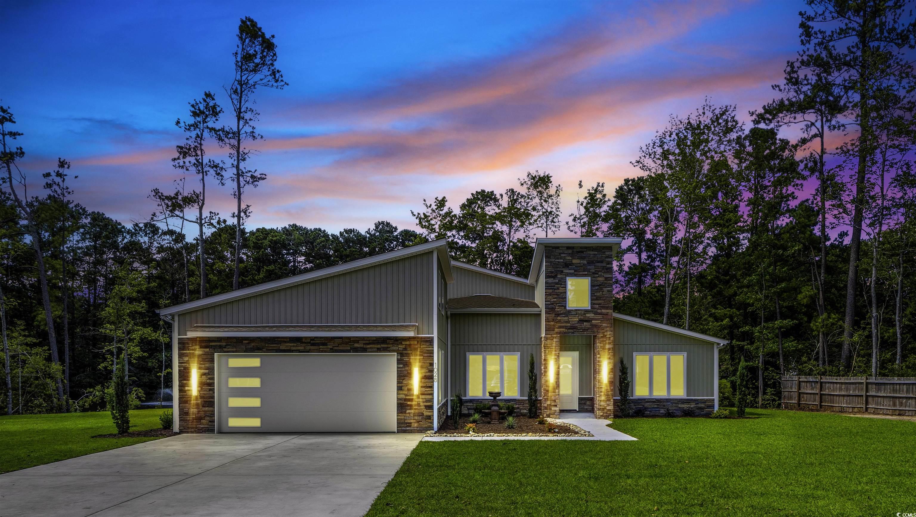 1028 Colette Ct