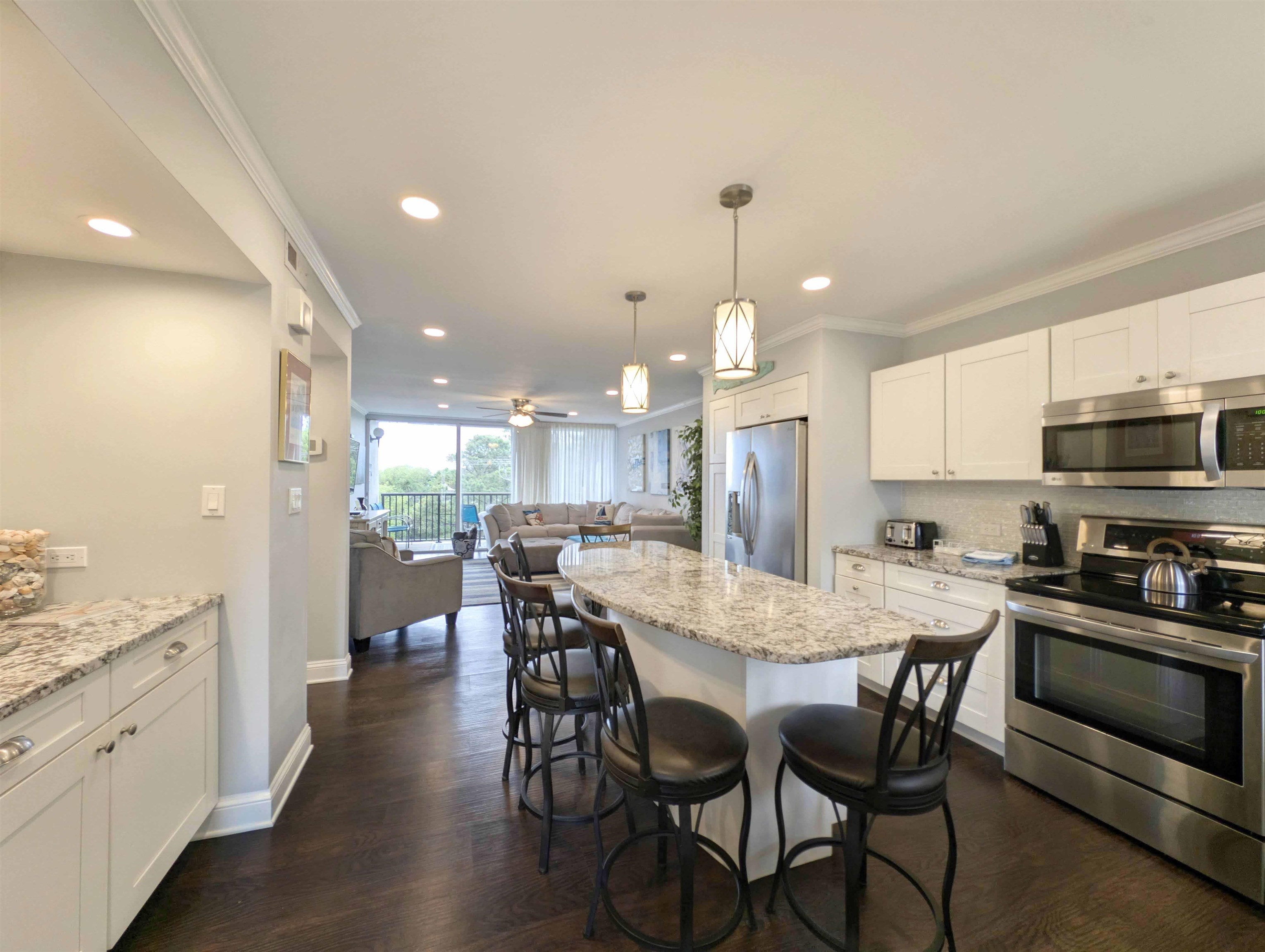 423 Parker Dr. 414