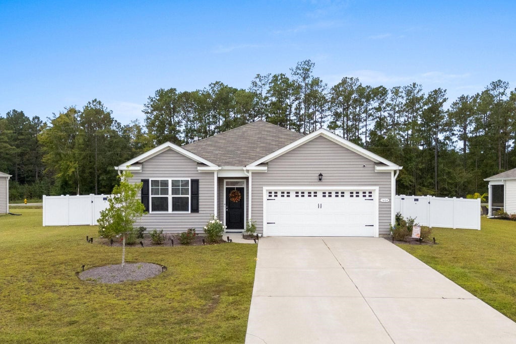 Photo of 1404 Greenock Ln, Conway, SC 29526 (MLS # 2625043)