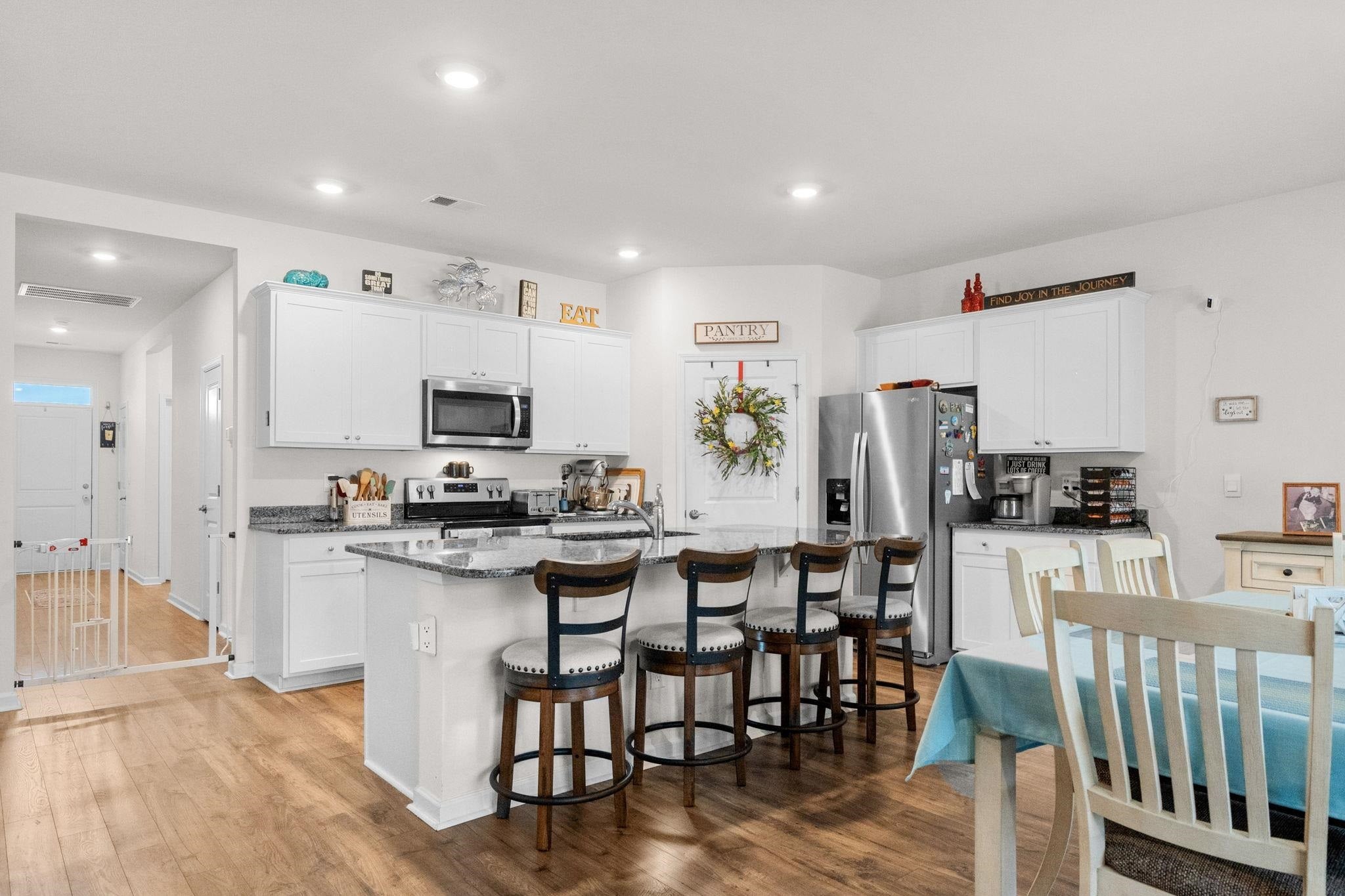 1404 Greenock Ln.