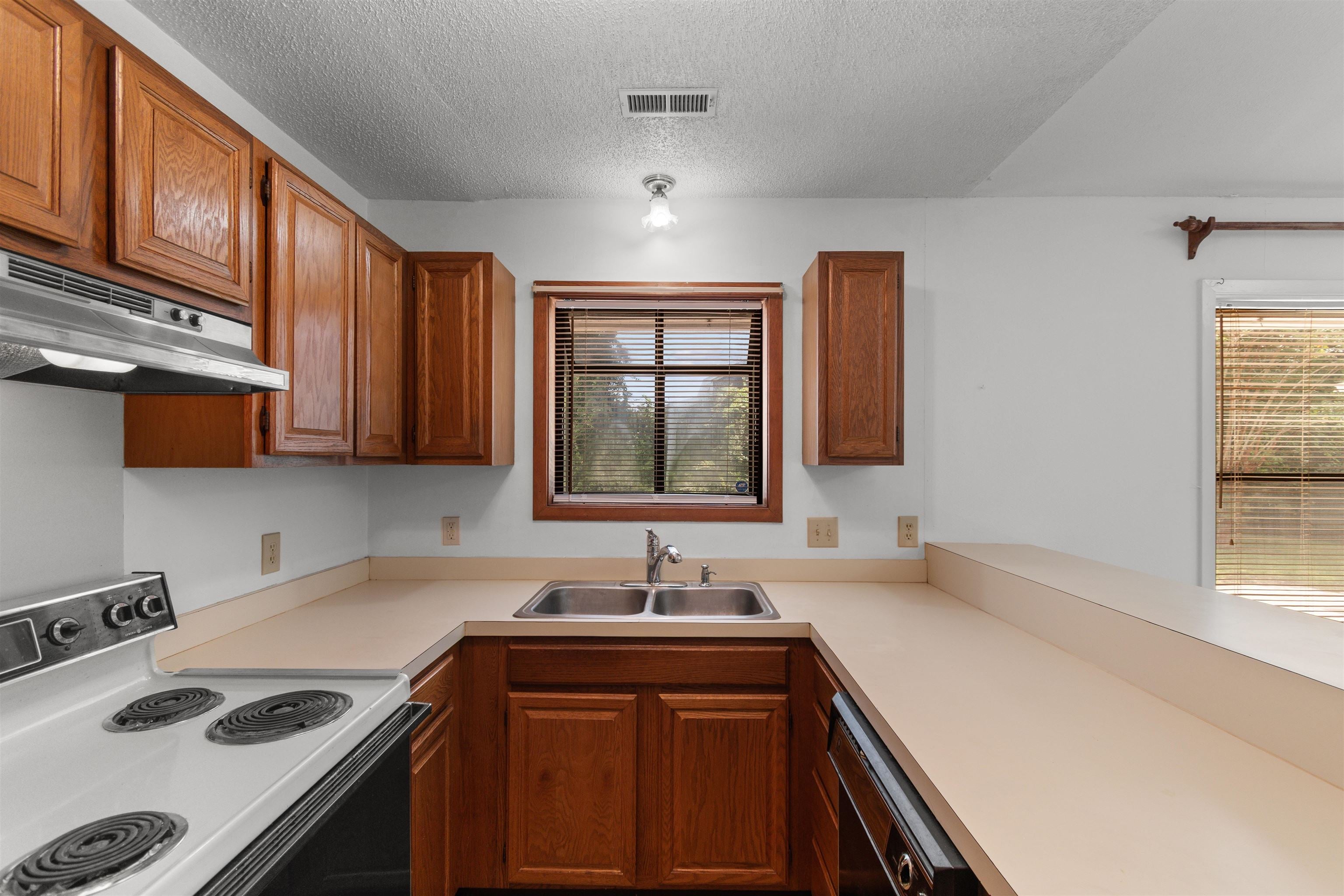 331 Waterside Dr.
