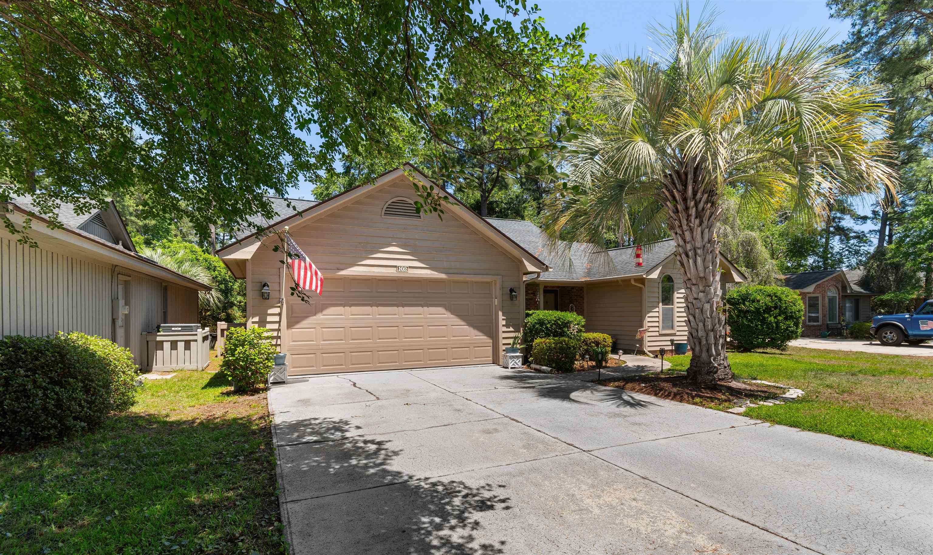 102 Walnut Circle