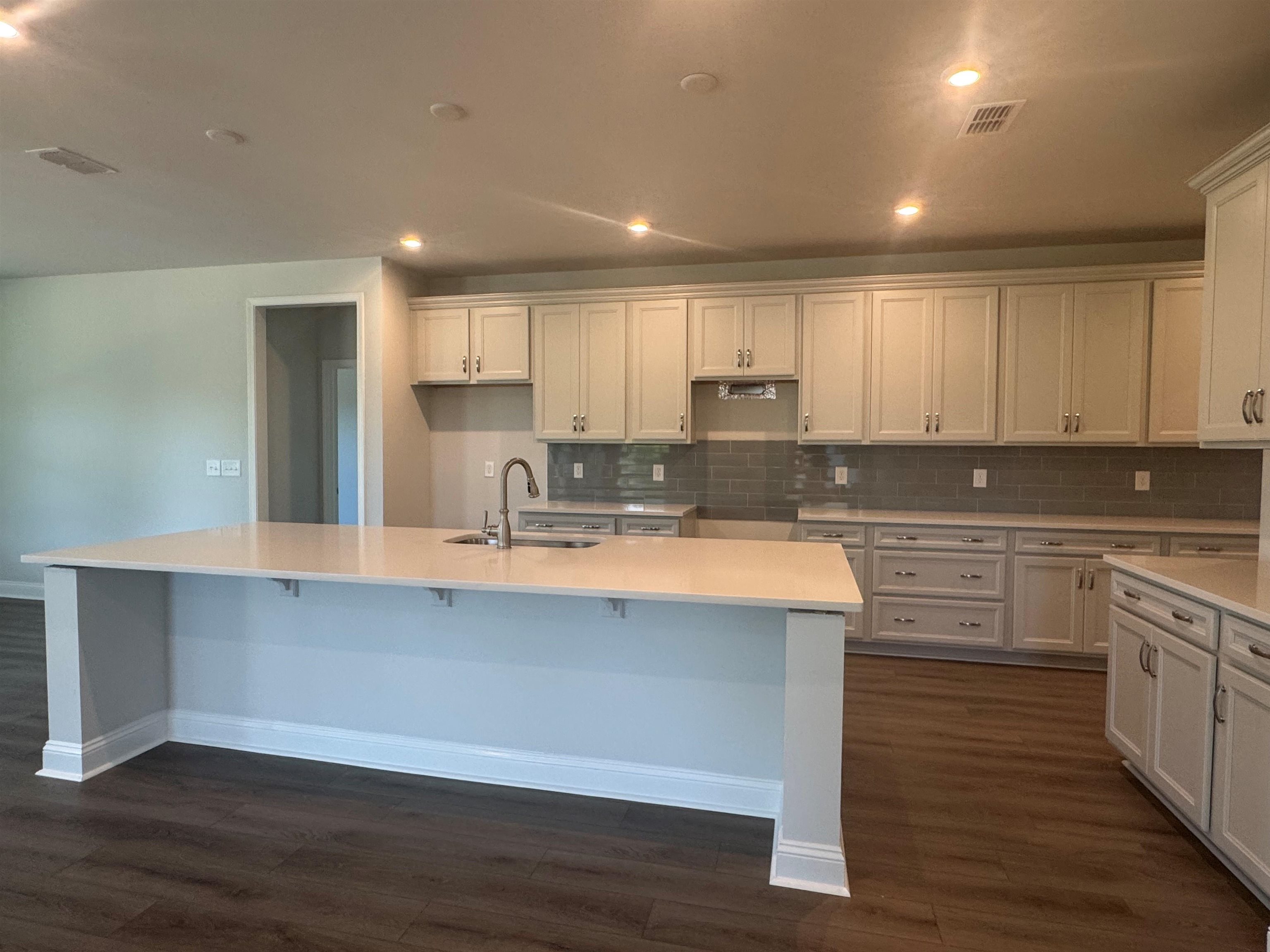 1549 Crested Iris Way