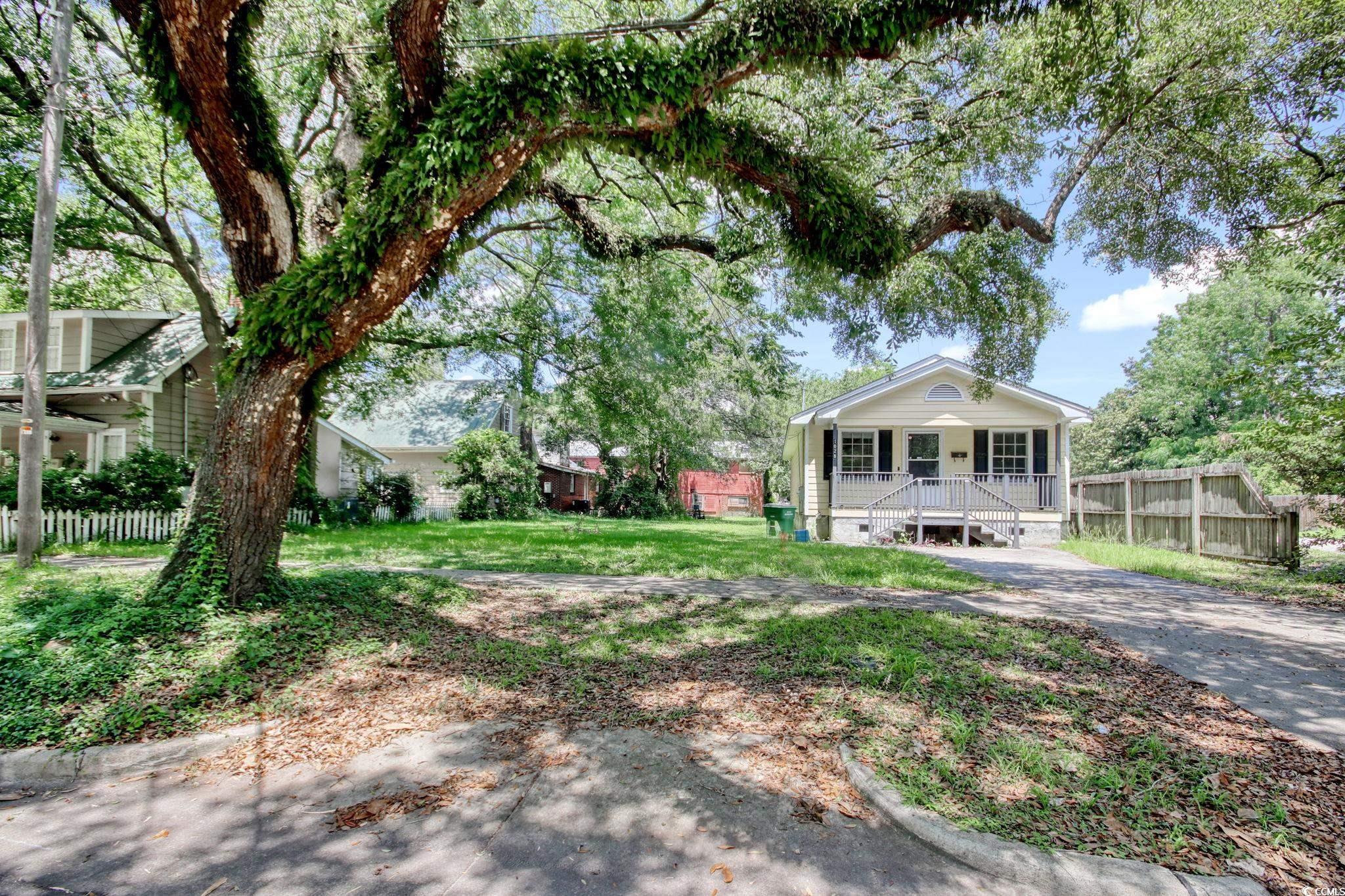 1028 Duke St.