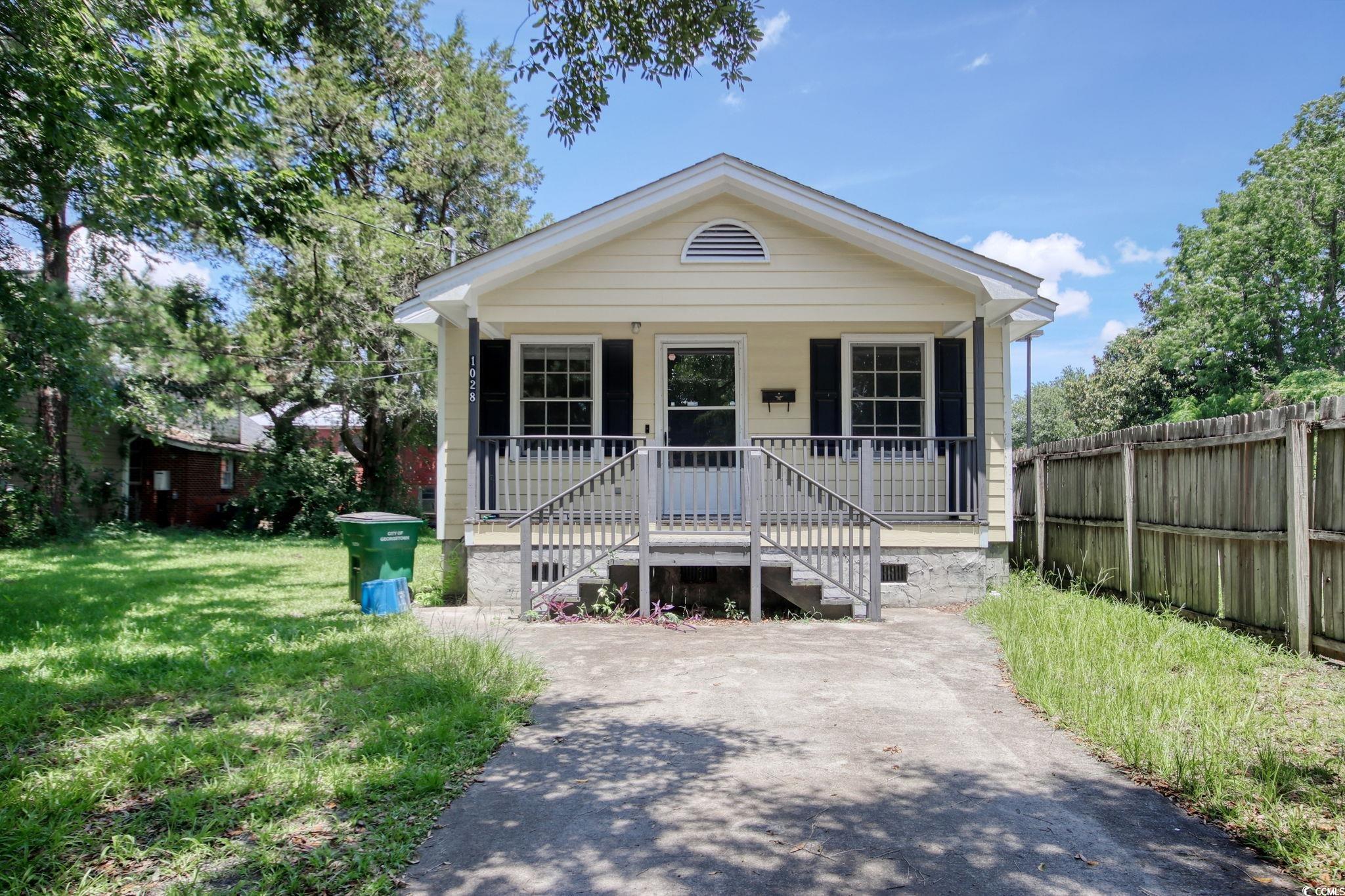 1028 Duke St.