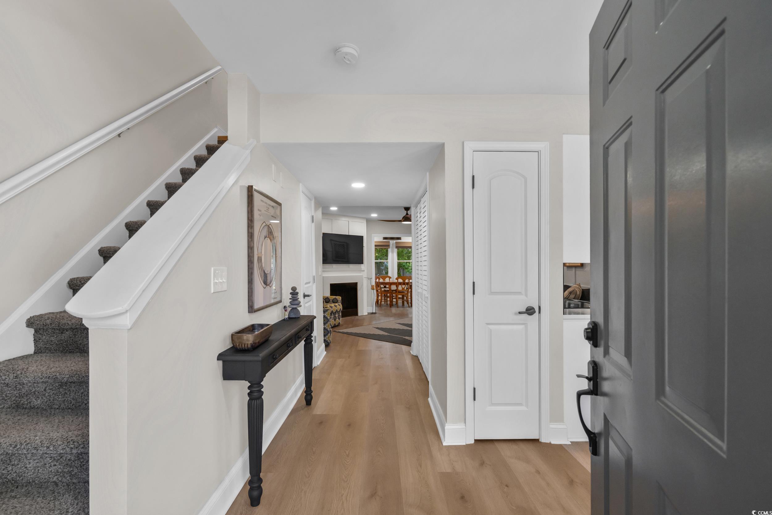 12 Shadow Moss Pl. 12