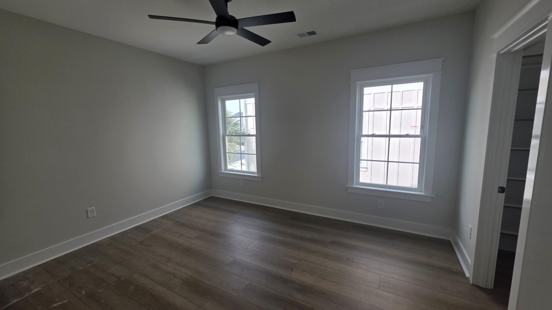 346 Harbour View Dr.