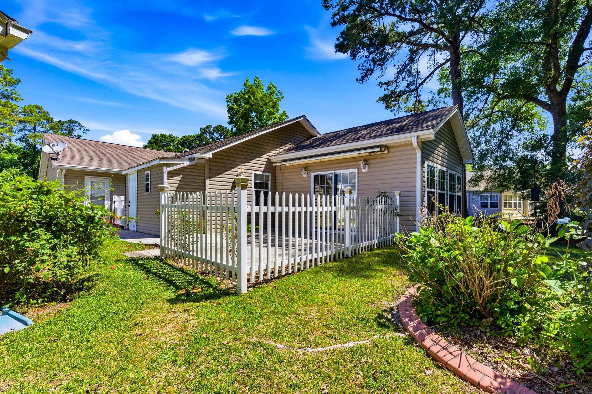 6618 E Sweetbriar Trail