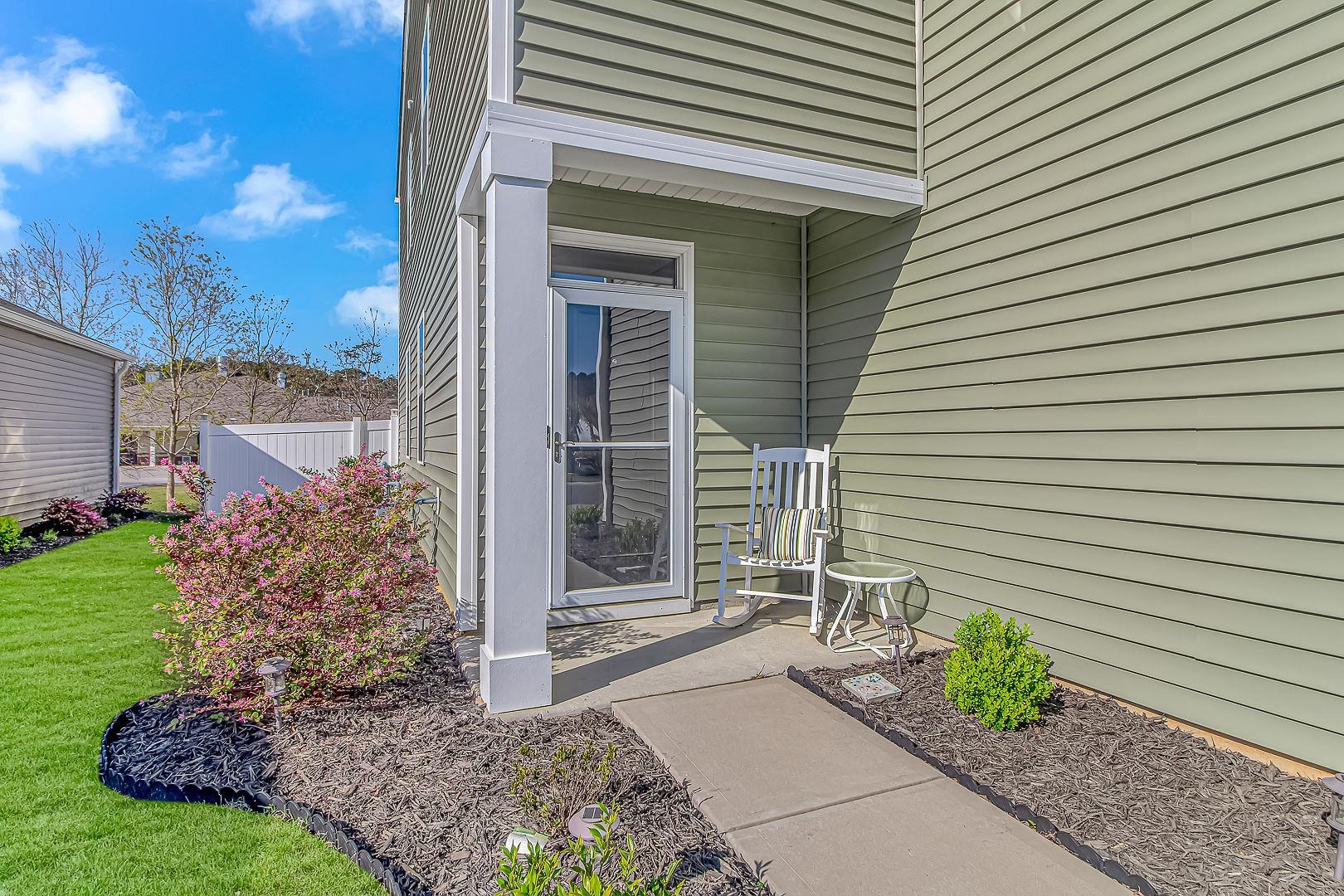 228 Pin Oak Dr.