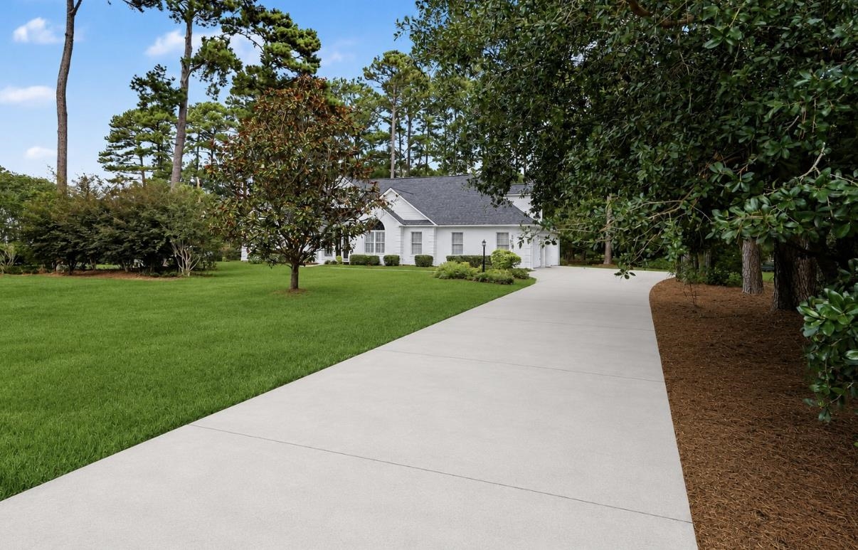 3517 Golf Ave.
