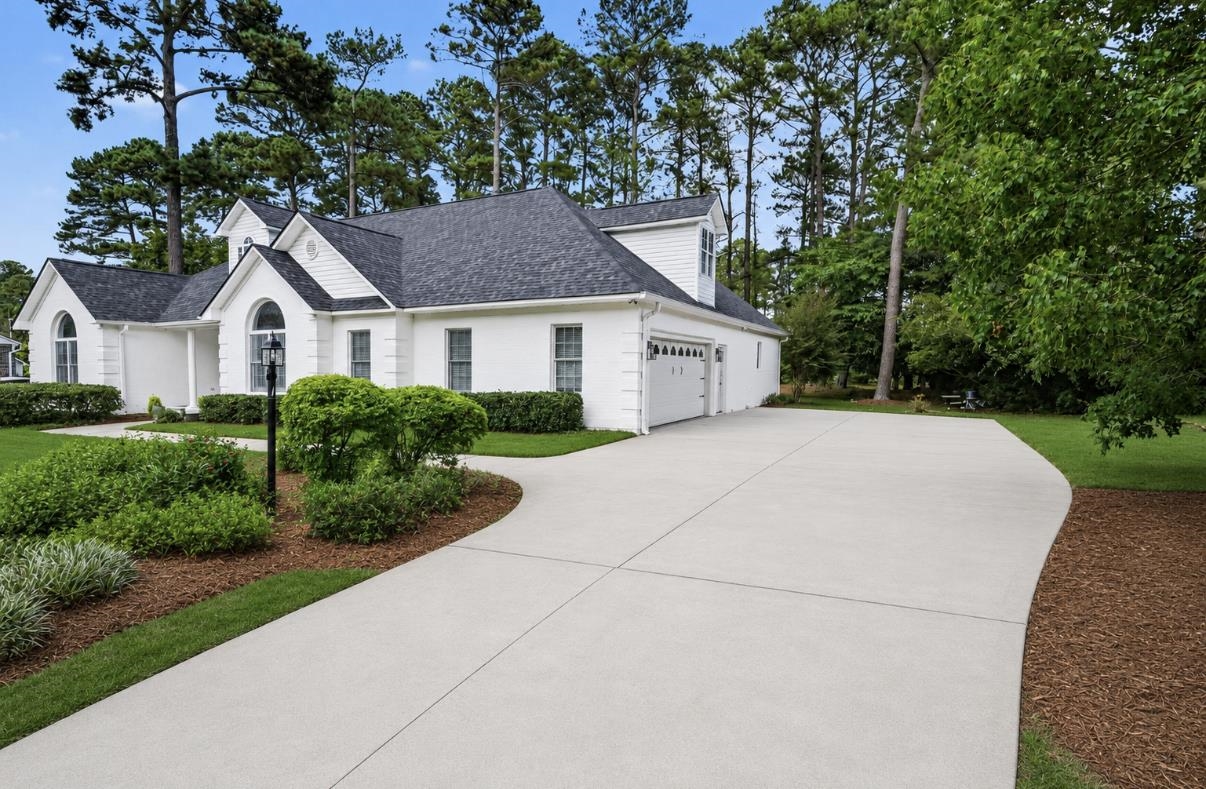 3517 Golf Ave.