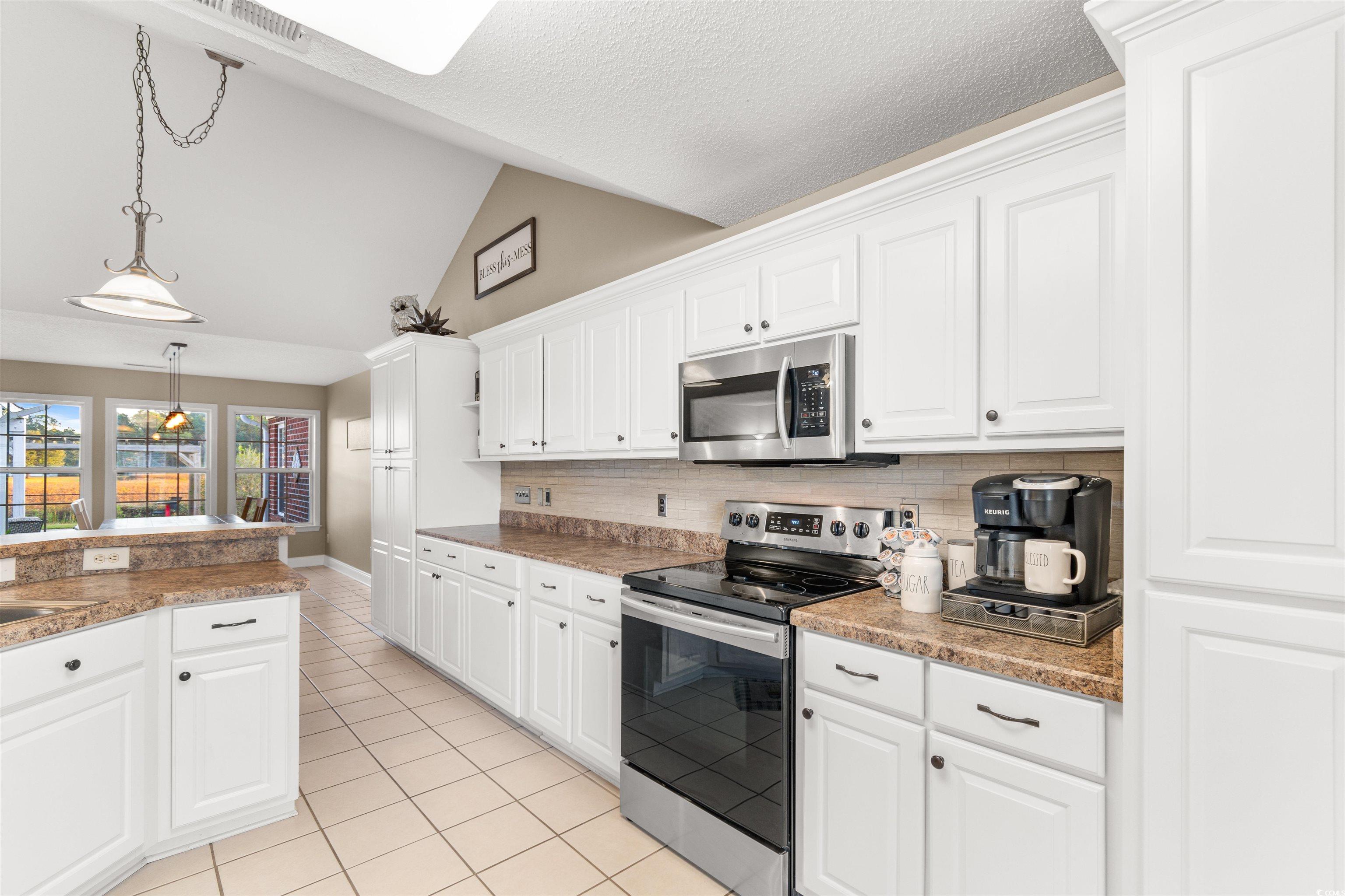 148 Highmeadow Ln.