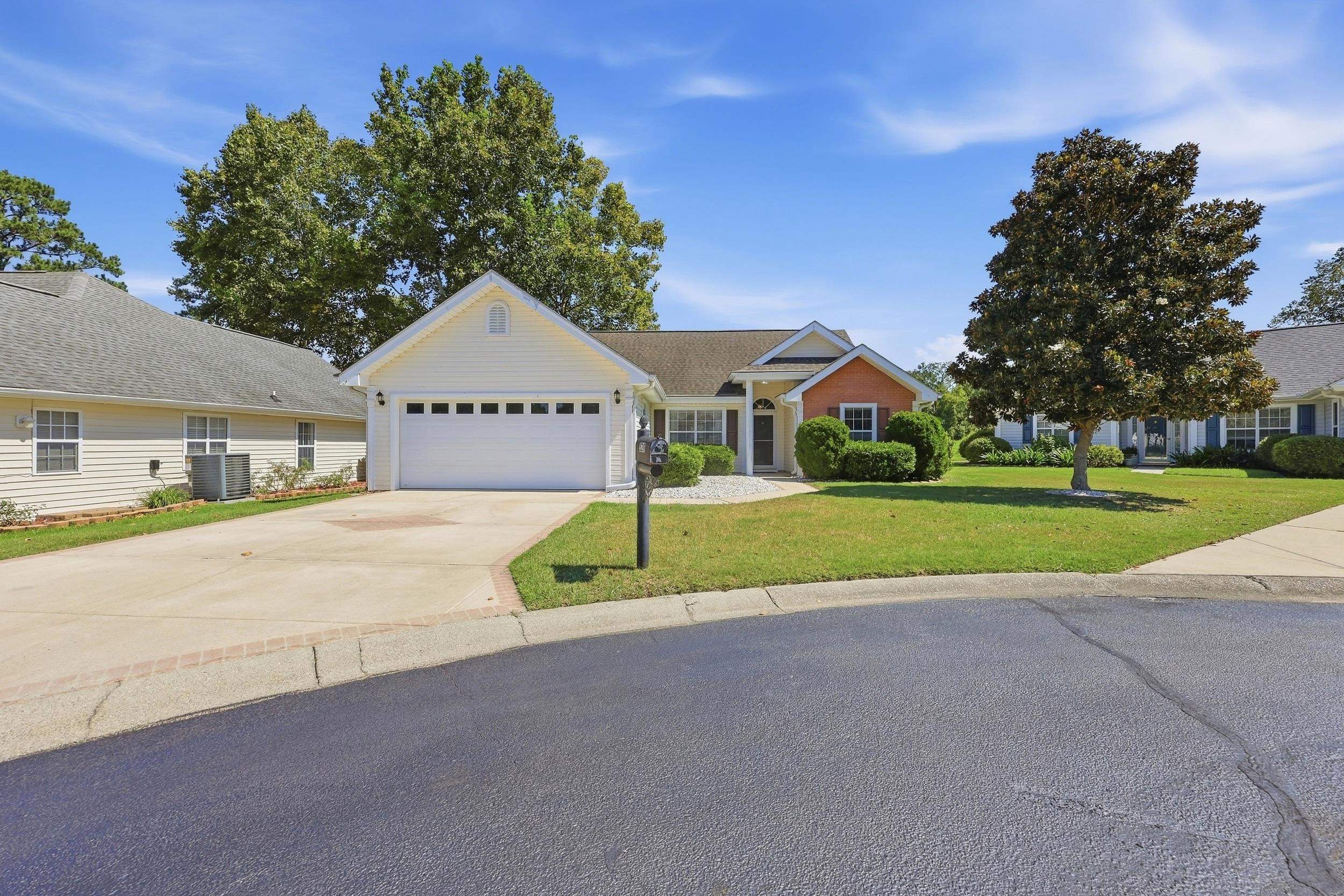 529 Oakmont Dr.