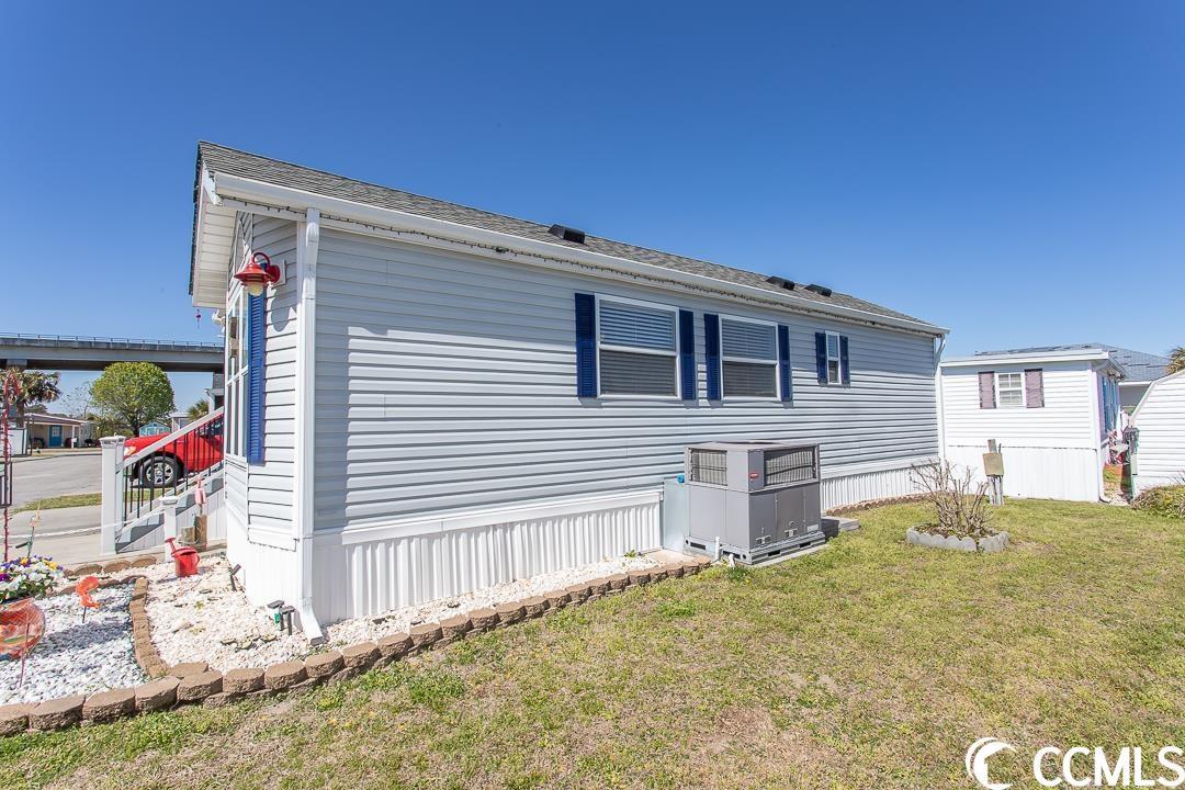 Photo 7 of 40 of 302 Ebbtide Dr. mobile home