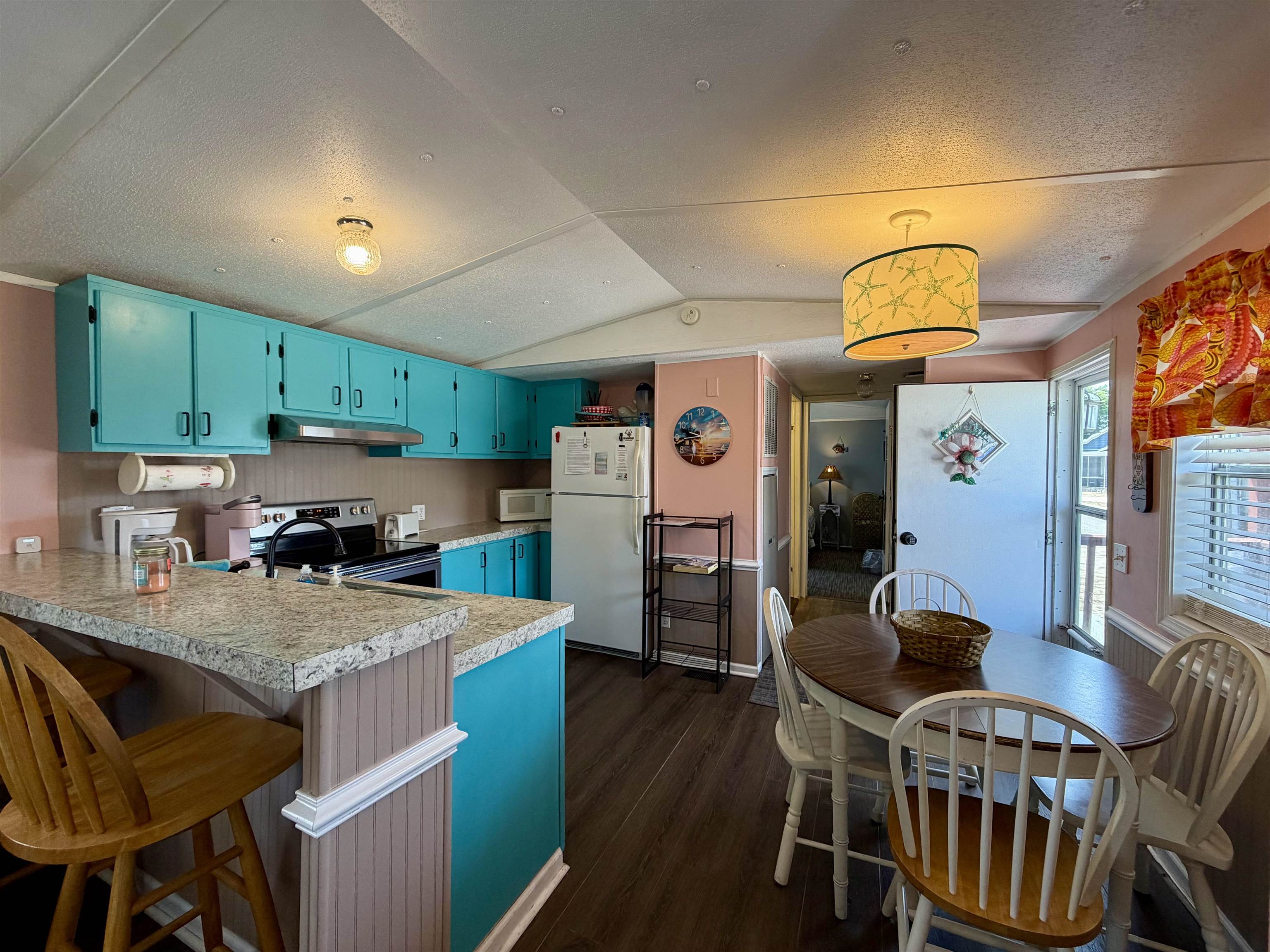 147 Oceanside Dr.