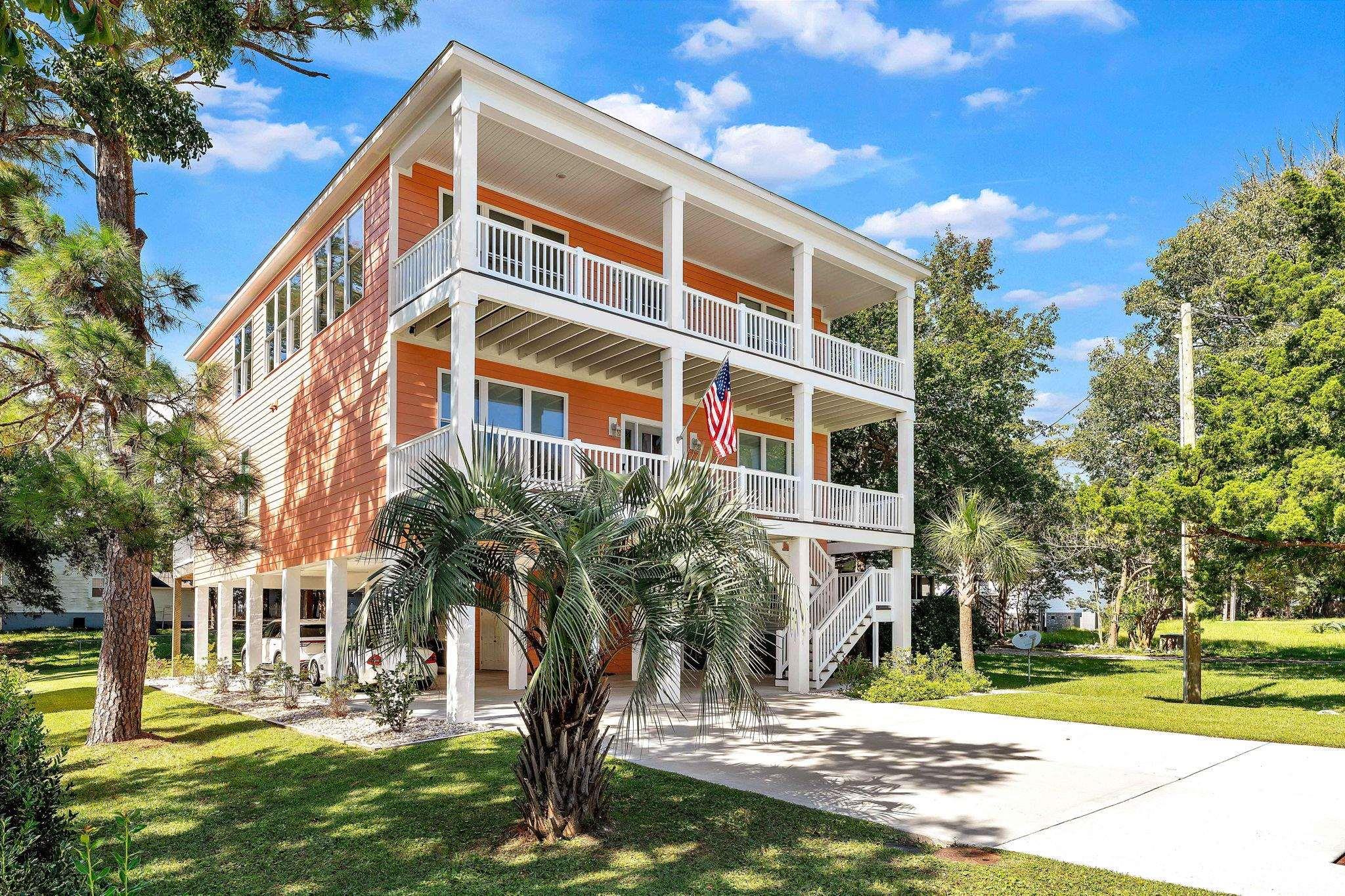 3304 Palm St.
