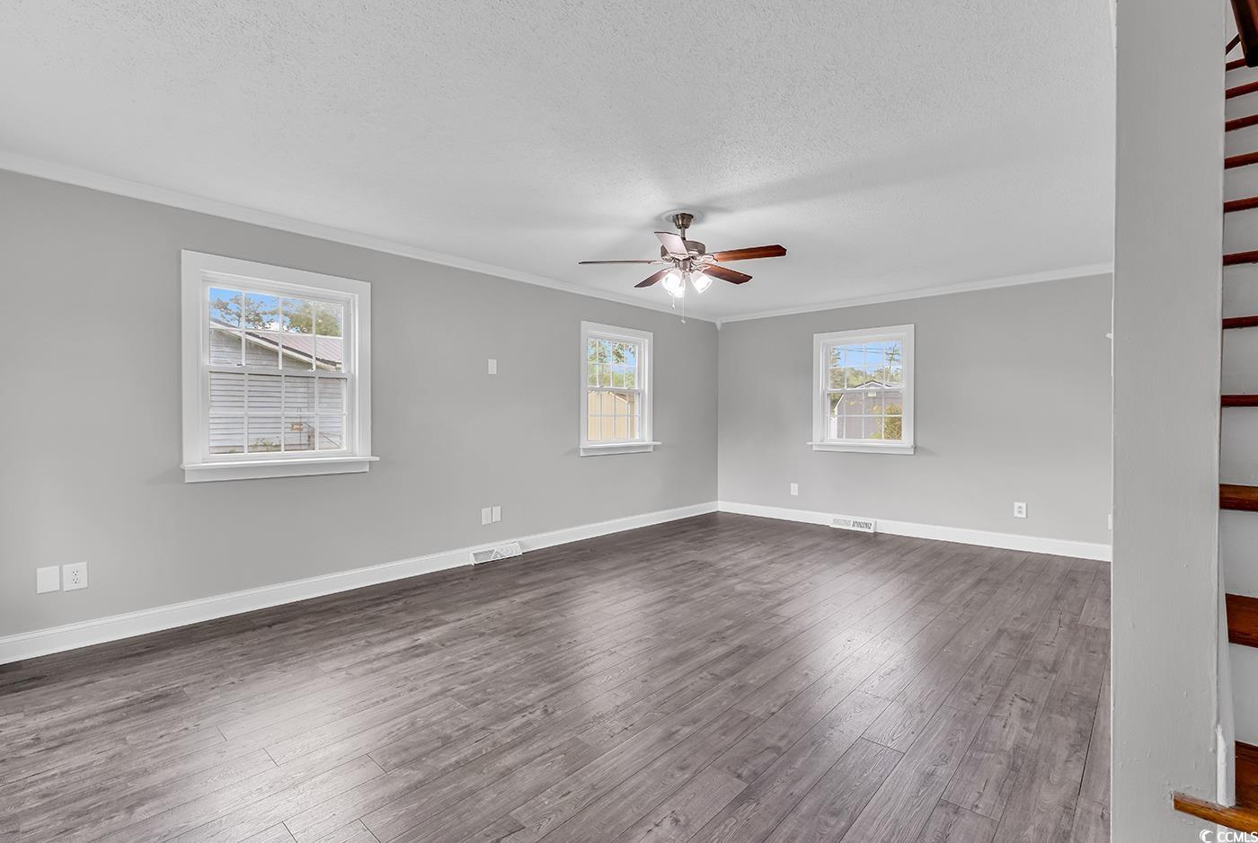 3307 Longwood Ln.